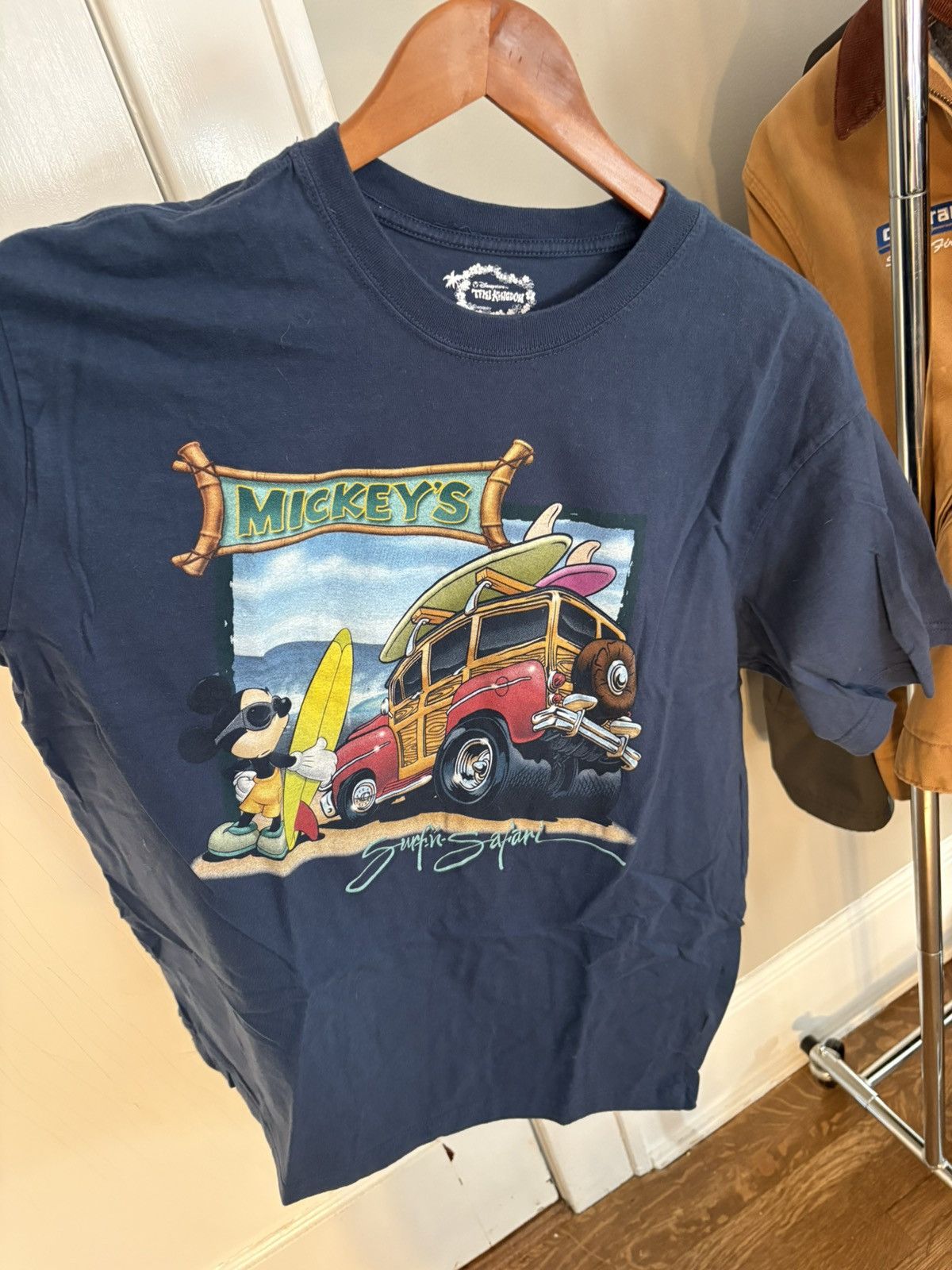 Disney VINTAGE MICKEY SURF SHIRT Size US XL / EU 56 / 4 - 1 Thumbnail