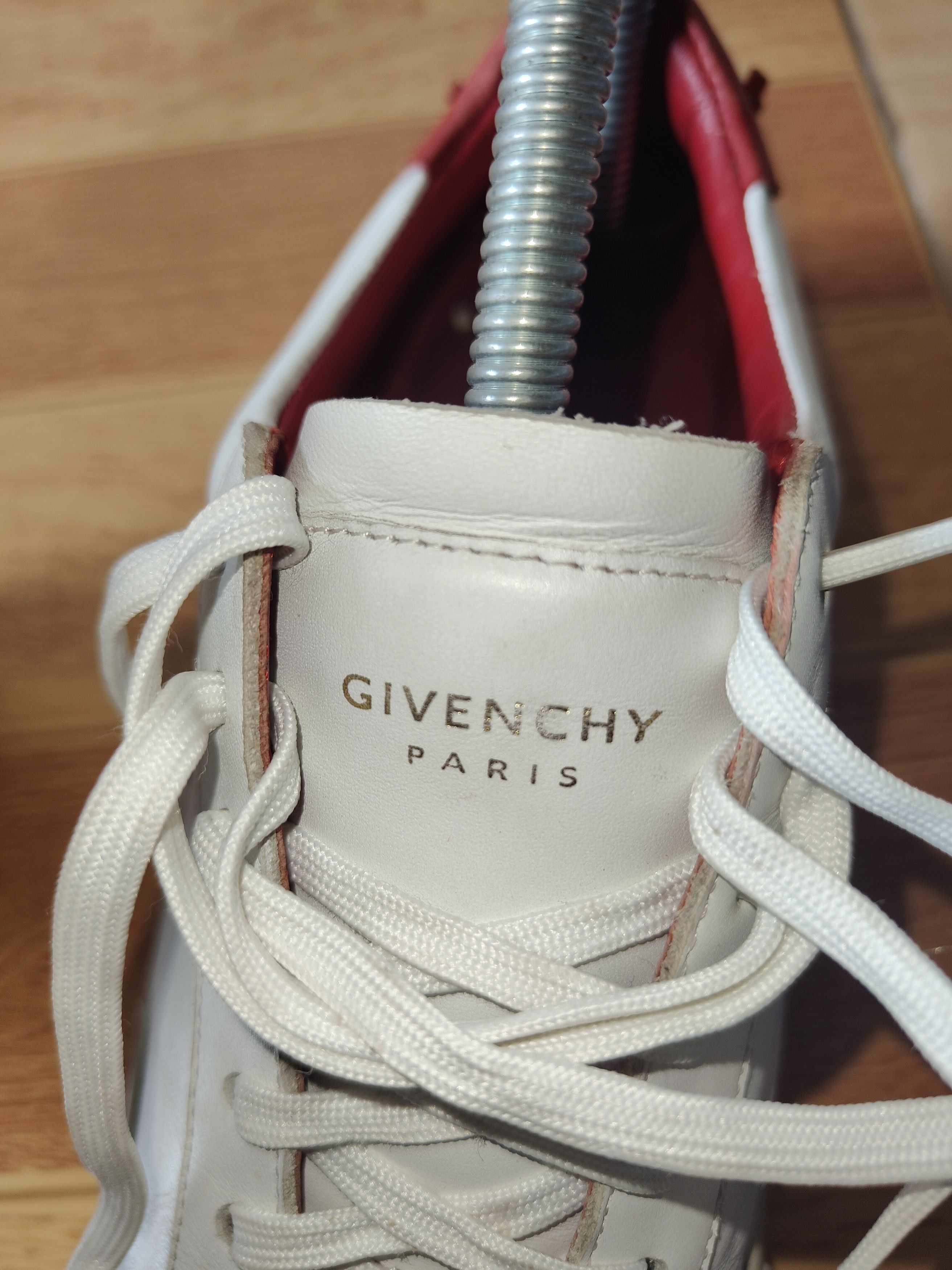 Givenchy Givenchy reverse name low top sneakers Size US 6 / IT 36 - 8 Thumbnail