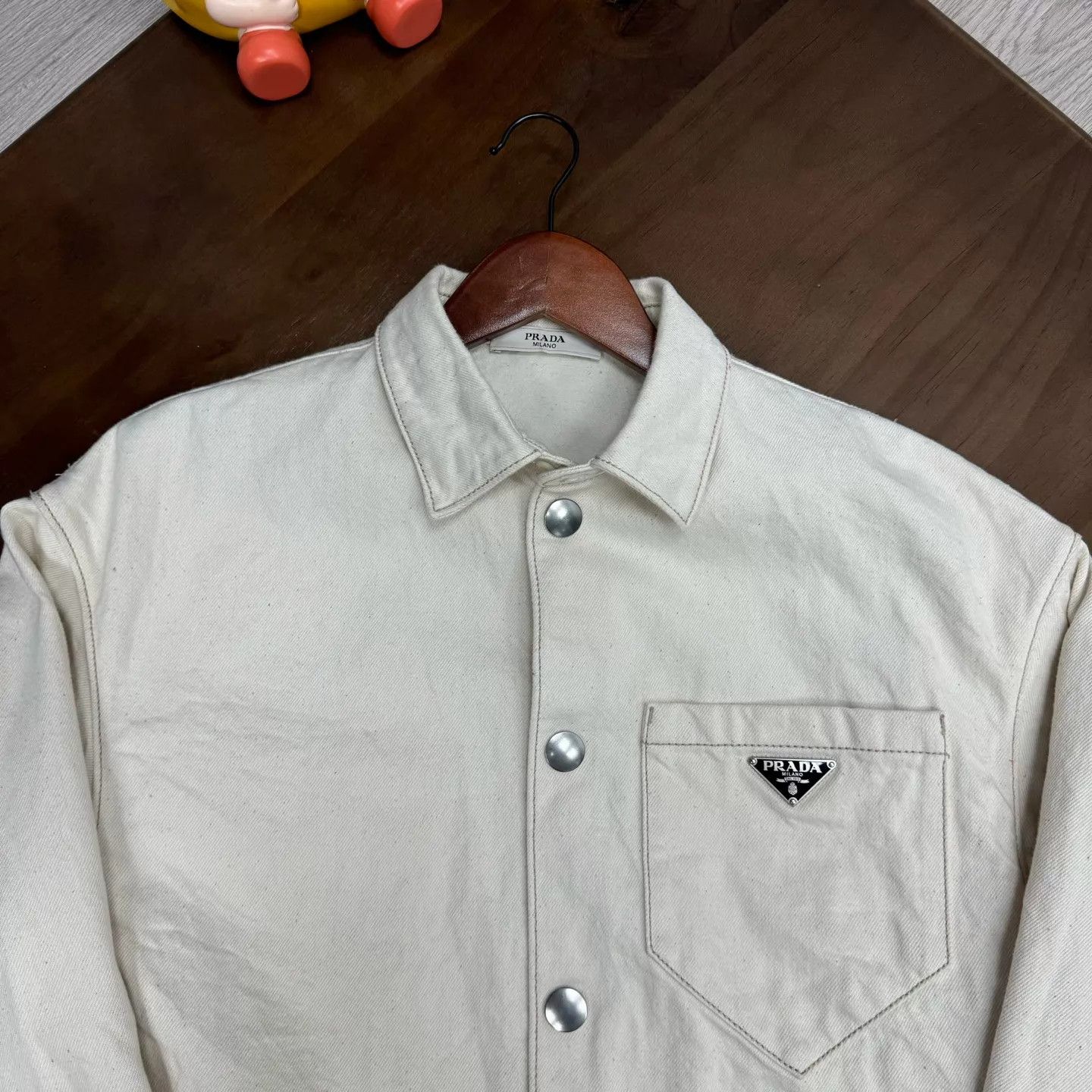 Prada Prada White Triangle Logo Shirt XS Size US XS / EU 42 / 0 - 4 Thumbnail