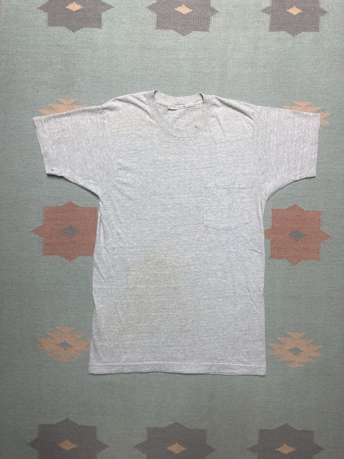 Vintage 80s pocket t shirt BVD blank thin soft single stitch medium Size US M / EU 48-50 / 2 - 1 Thumbnail