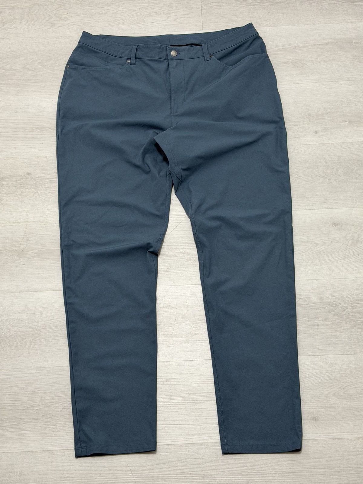 Lululemon Lululemon ABC Pant Classic 5-Pocket Size 40 Size US 40 / EU 56 - 5 Thumbnail