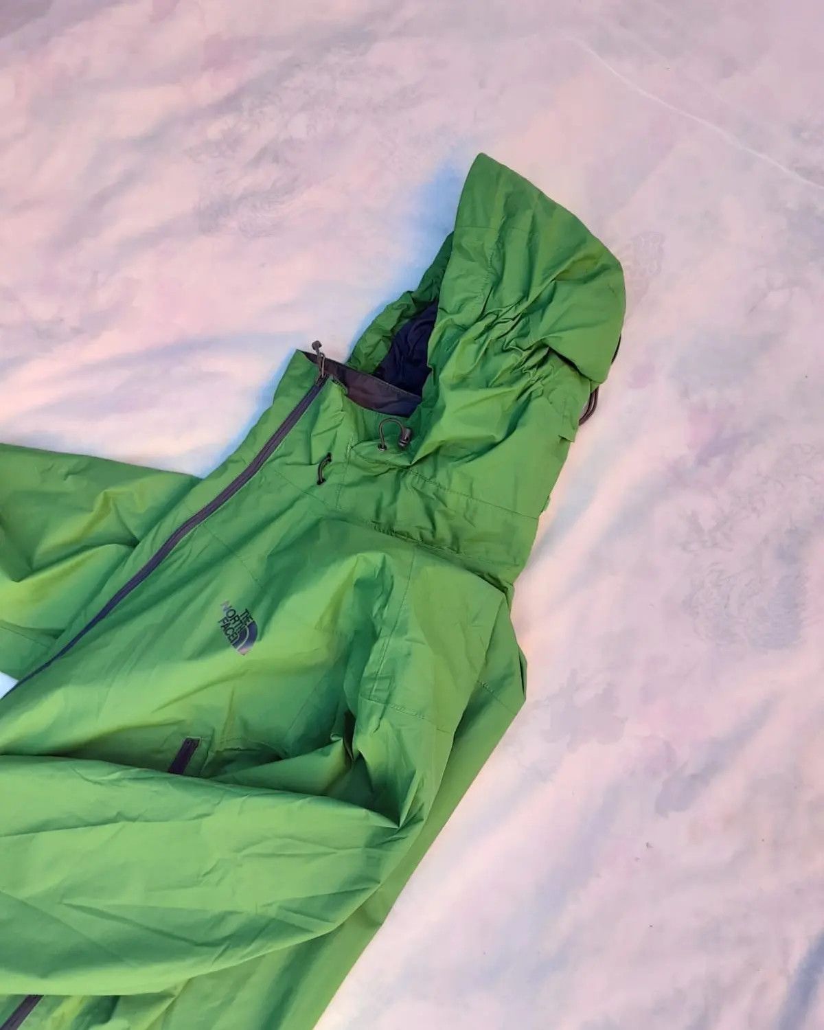 Norton TNF WATERPROOF HYVENT JACKET SIZE-L COND- 10/10 Size US L / EU 52-54 / 3 - 8 Thumbnail
