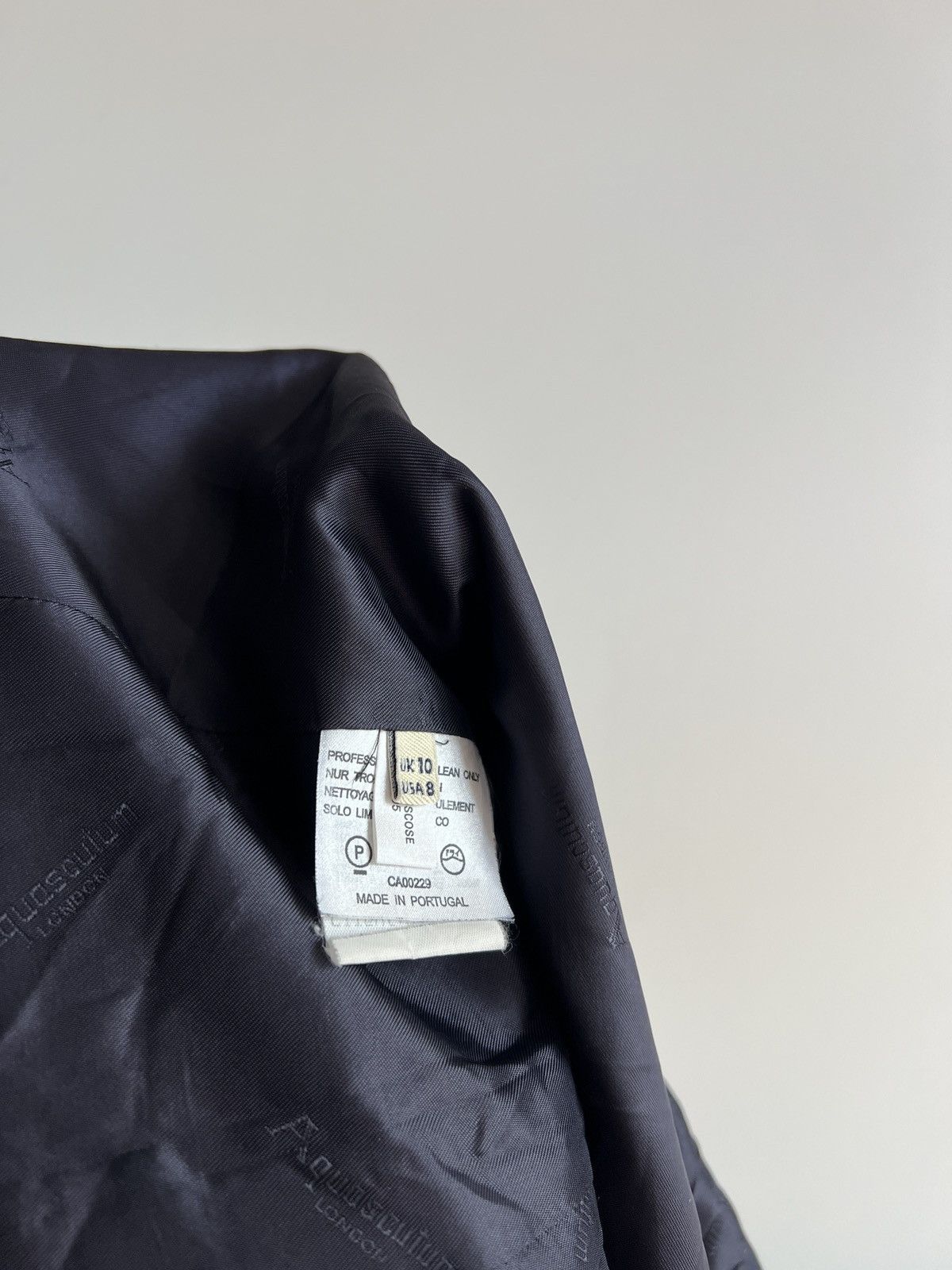 Aquascutum Vintage Aquascutum London Wool Woman’s Button Blazer Size M / US 6-8 / IT 42-44 - 14 Thumbnail