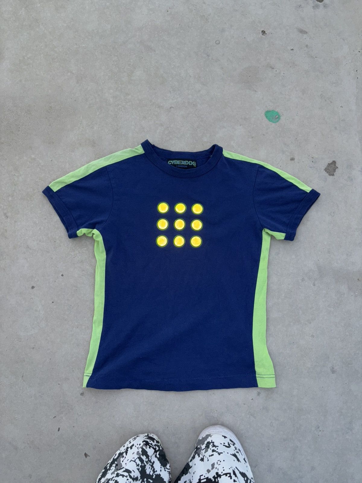 Craig Morrison Vintage cyberdog neon reflective t-shirt Size US XS / EU 42 / 0 - 2 Thumbnail