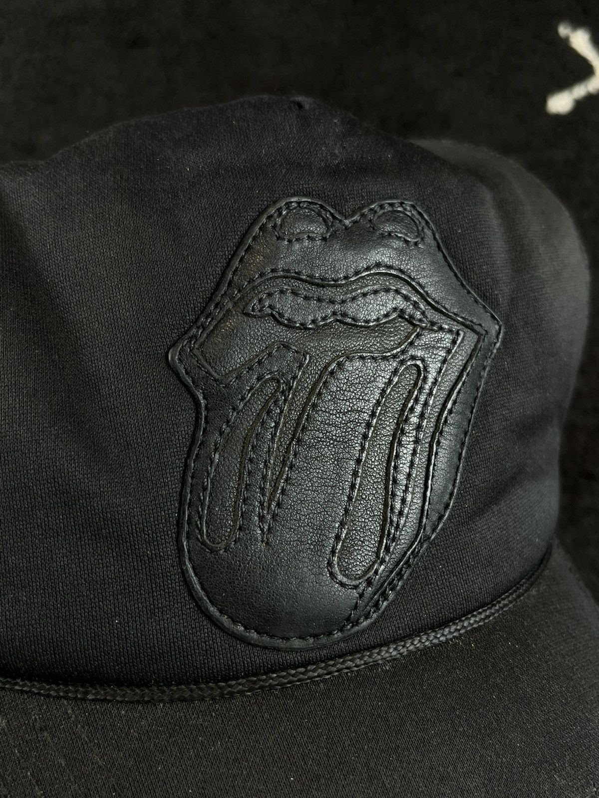Chrome Hearts × The Rolling Stones Chrome Hearts Rolling Stones Tongue Patch Trucker Hat Size ONE SIZE - 5 Thumbnail