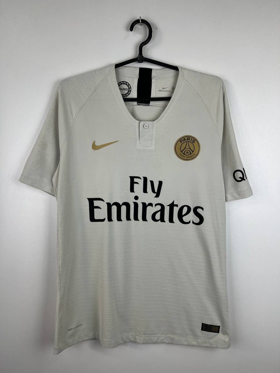 Vintage PSG Nike 2018-19 vaporknit jersey t-shirts size M Size US M / EU 48-50 / 2 - 1 Thumbnail