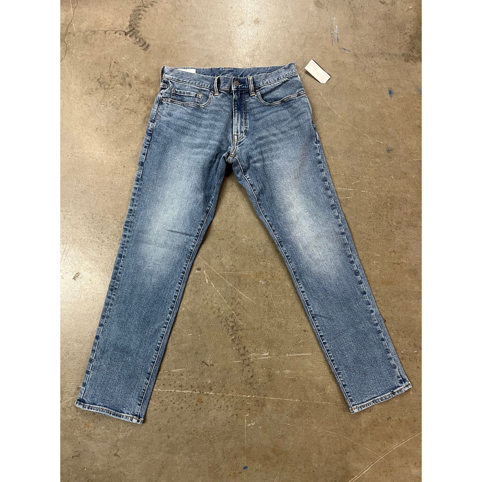 Gap Gap Men - Medium washed / Slim fit Jeans / 32x32/ NWT Size US 32 / EU 48 - 2 Thumbnail