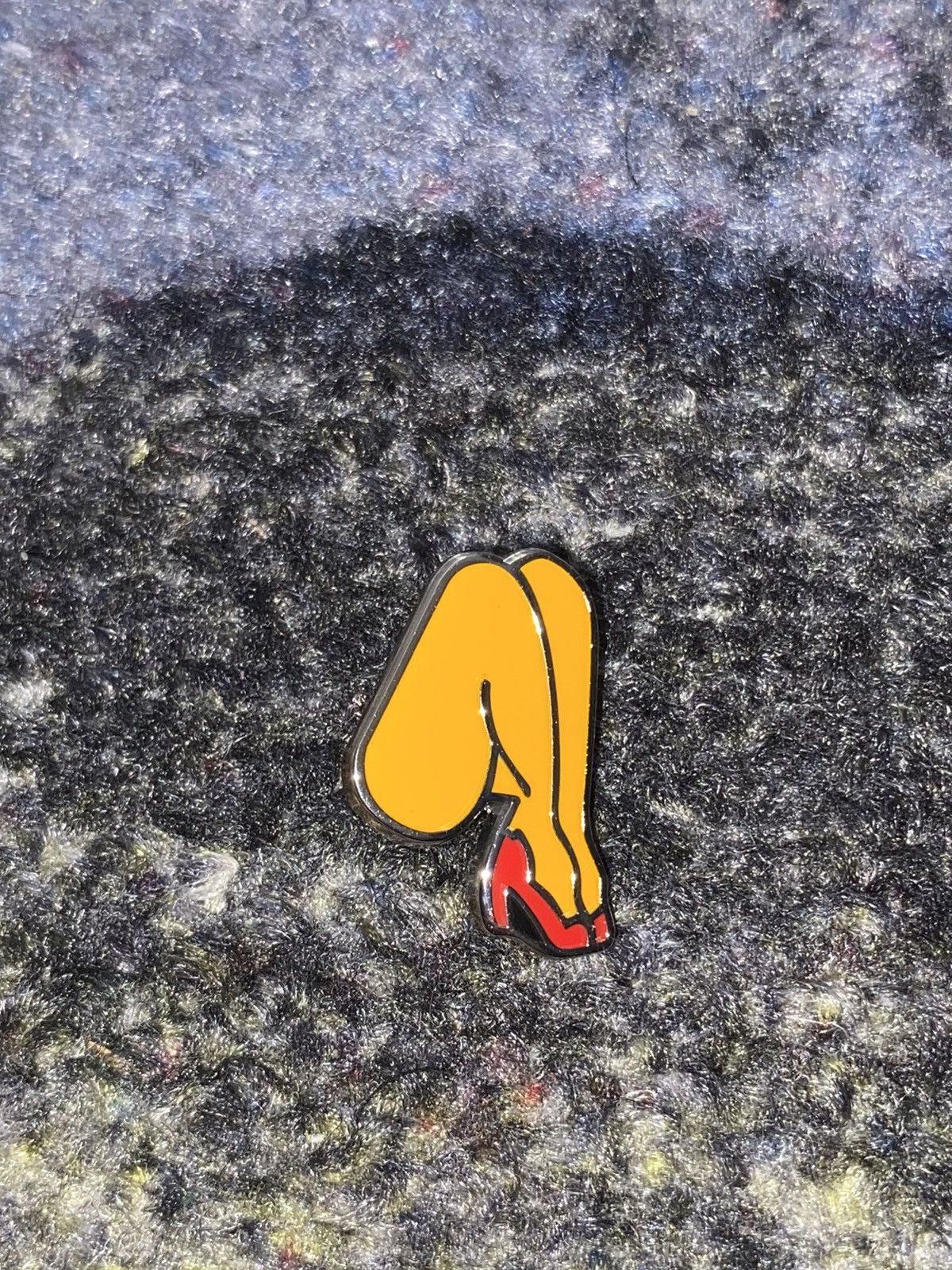 Supreme Supreme Legs Pin Size ONE SIZE - 1 Thumbnail