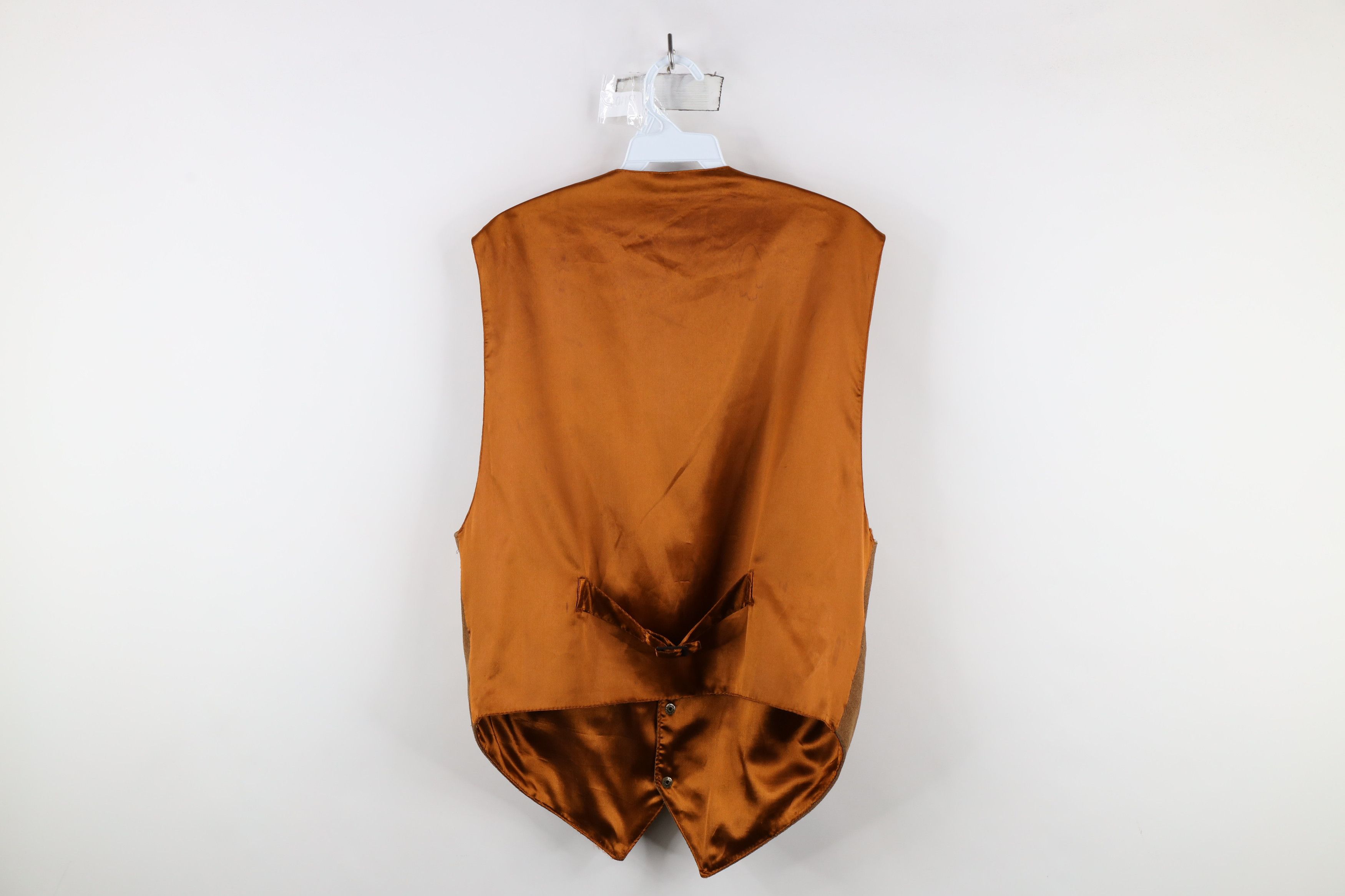 Vintage Vintage 90s Streetwear Buckle Back Suede Leather Vest Jacket Size US M / EU 48-50 / 2 - 13 Thumbnail