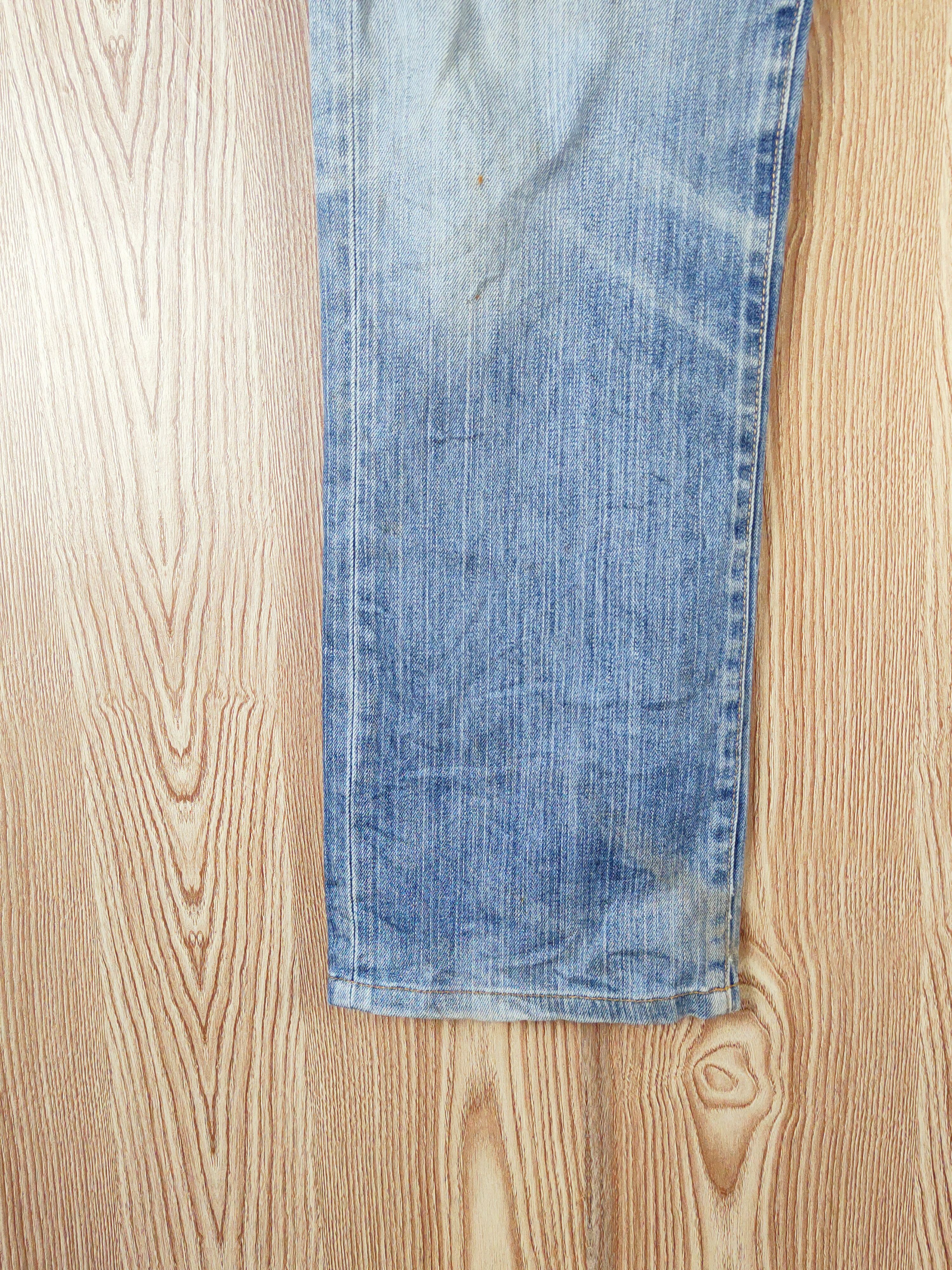 Uniqlo × Vintage Uniqlo Blue Faded Distressed Ripped Jeans Size US 36 / EU 52 - 4 Thumbnail