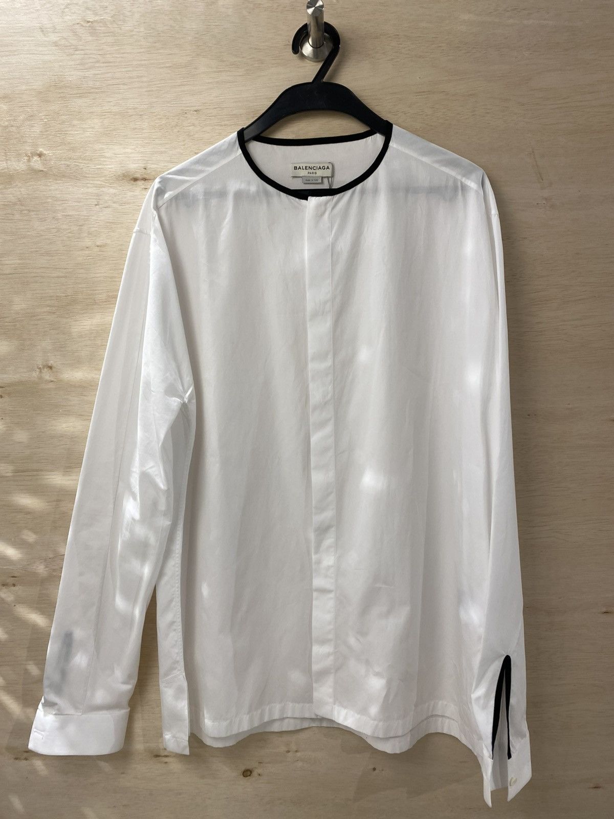 Balenciaga BALENCIAGA SS16 Colarless Button Up Shirt Size L Size US L / EU 52-54 / 3 - 1 Thumbnail