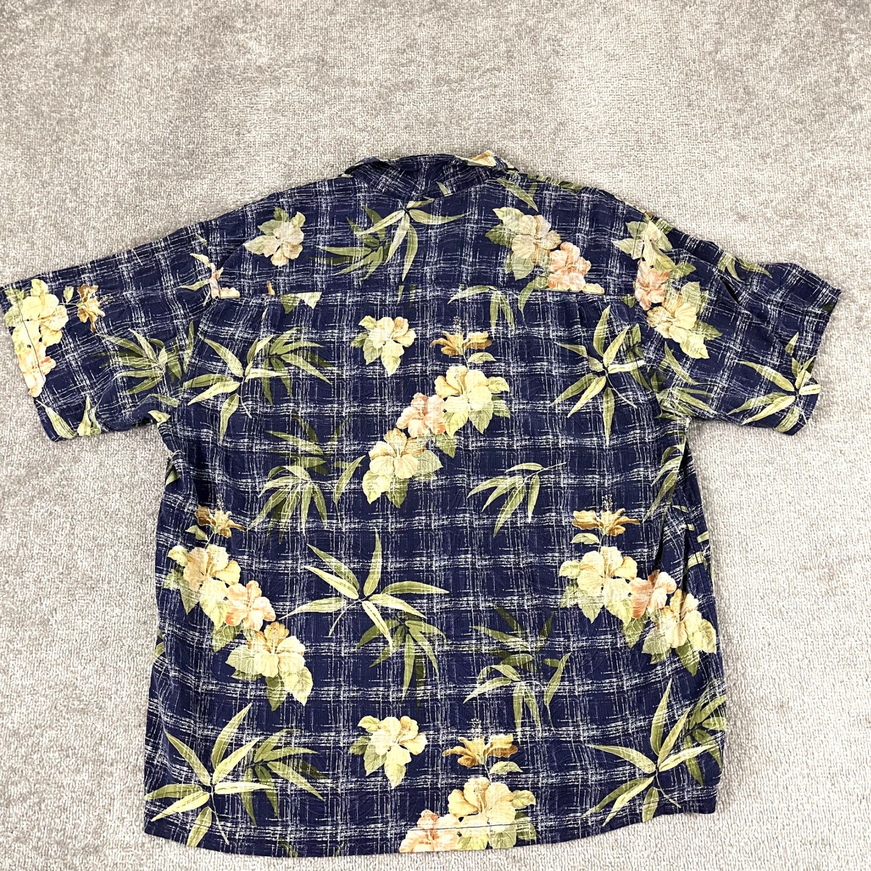 Tommy Bahama TOMMY BAHAMA Shirt Mens 2XL XXL Blue Floral Hawaiian 100% Silk Resort Button Up Size US XXL / EU 58 / 5 - 6 Thumbnail