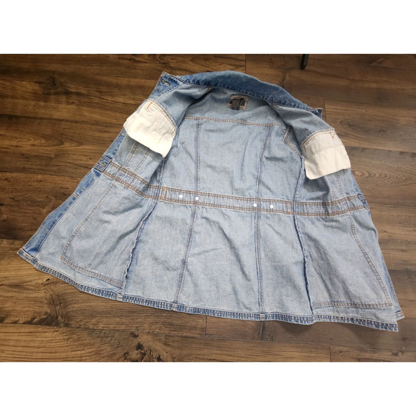 Levi's VINTAGE Levi's Womens S Blue Denim Trucker Long Jacket Silver Tab 90s Size 28" / US 6 / IT 42 - 3 Thumbnail