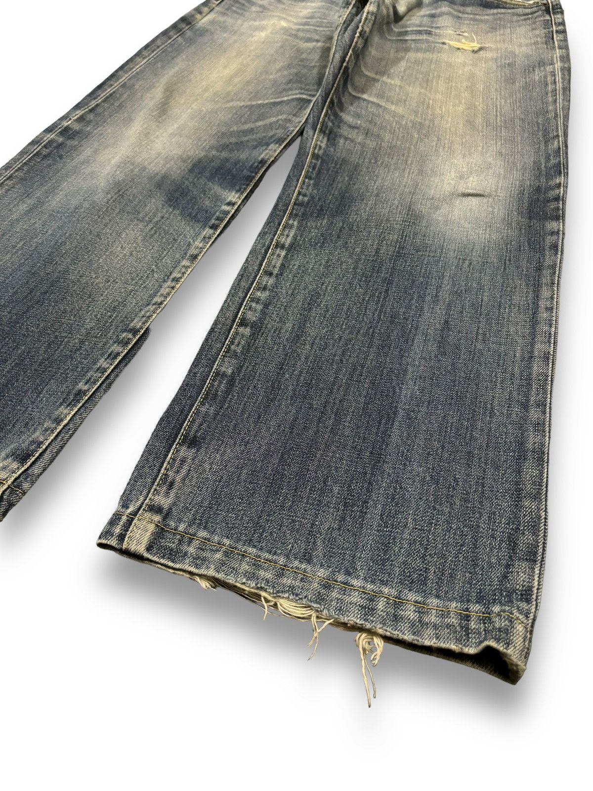 Jun Takahashi × Uniqlo × Vintage Vintage Uniqlo S002 Baggy Blue Washed Distressed Jeans Size US 34 / EU 50 - 10 Thumbnail