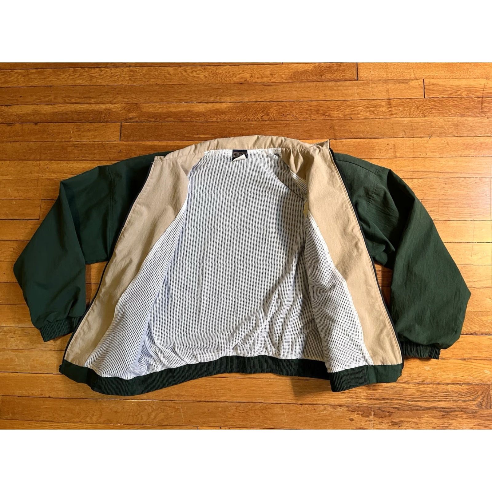 Vintage VINTAGE Hilton Active Apparel Jacket Mens XL Green 90s Windbreaker Full Zip Lined Pockets Logo Embroidered Weathered Casual Workwear Size US XL / EU 56 / 4 - 7 Thumbnail