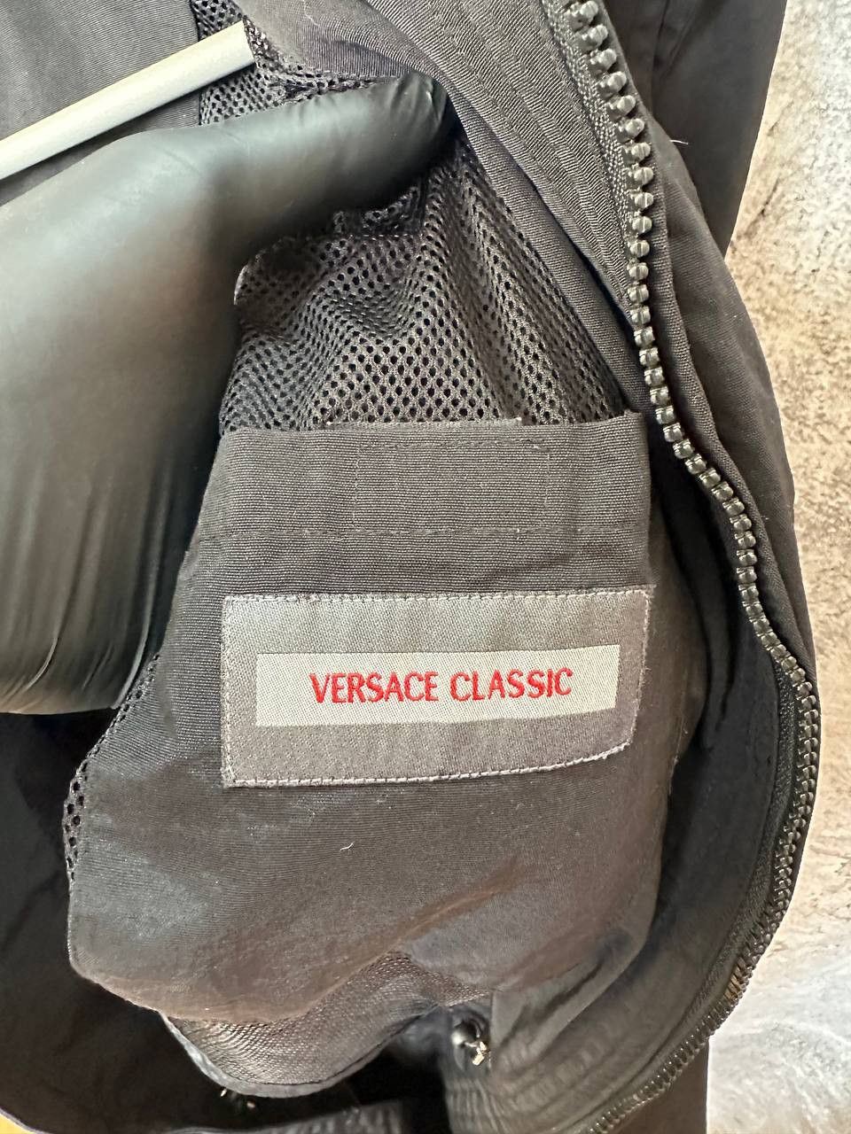 Versace RRP $1265 Versace Classic Black Waterproof Field Rain Jacket Size US L / EU 52-54 / 3 - 16 Thumbnail