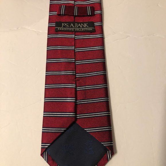 Jos. A. Bank JOS.A.BANK MEN'S NEW 100%SILK NECK TIE 3 1/2" X 62 1/2" Size ONE SIZE - 4 Thumbnail