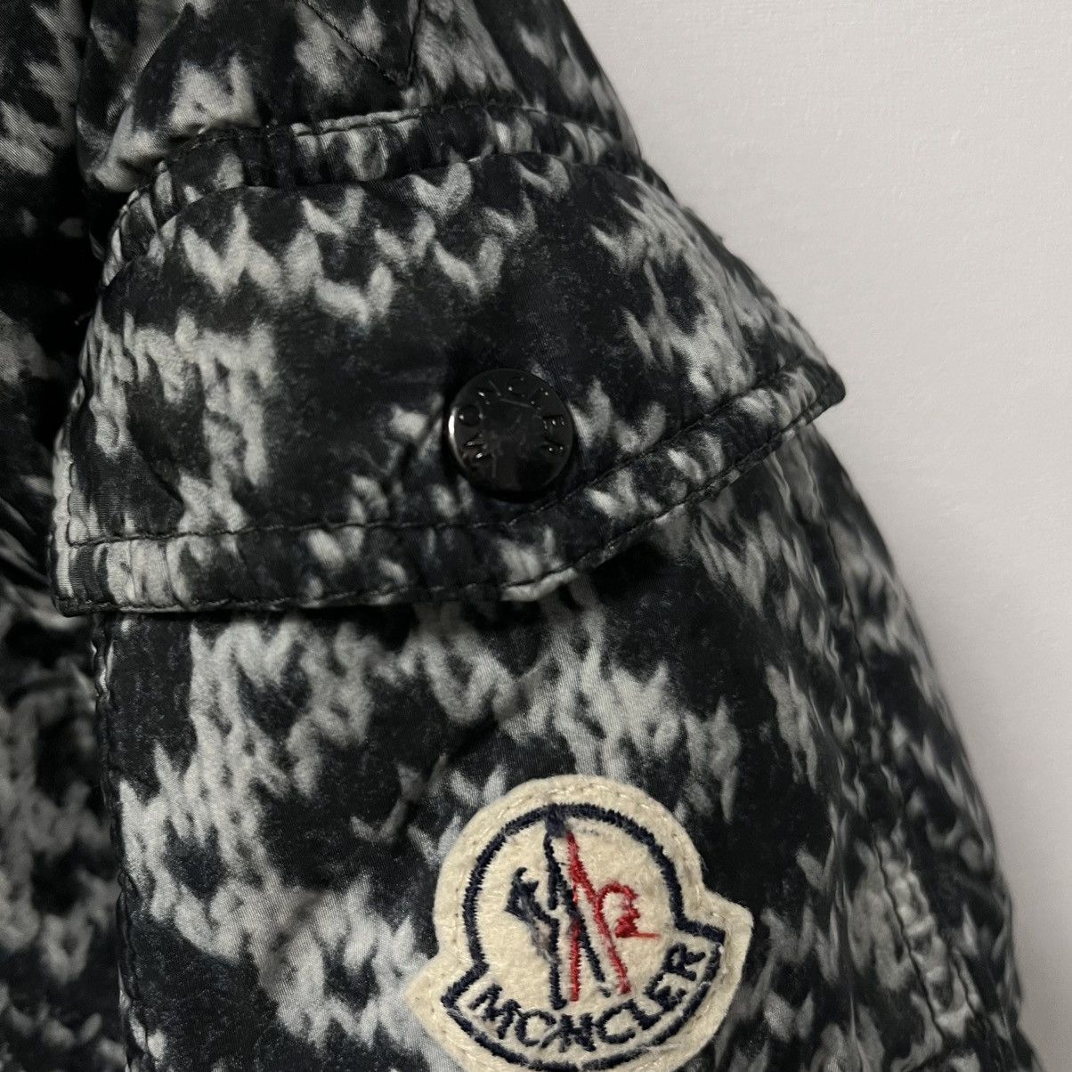 Moncler Vintage moncler puffer jacket Size US XS / EU 42 / 0 - 6 Thumbnail