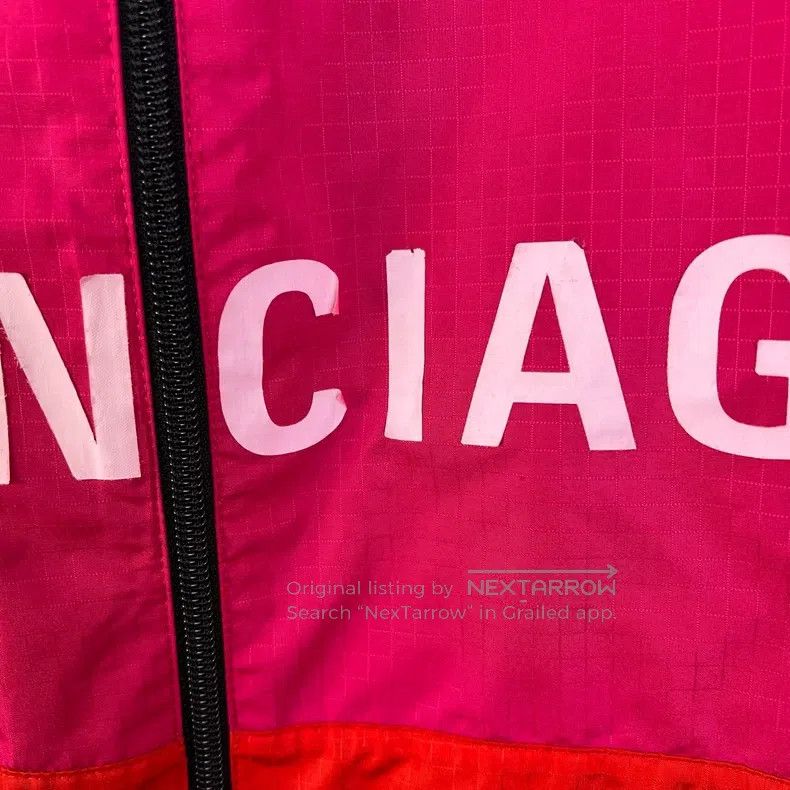 Balenciaga Balenciaga Red, Blue, and Pink Patchwork Big Logo Windbrea Size XXS / US 00 / IT 34 - 6 Thumbnail