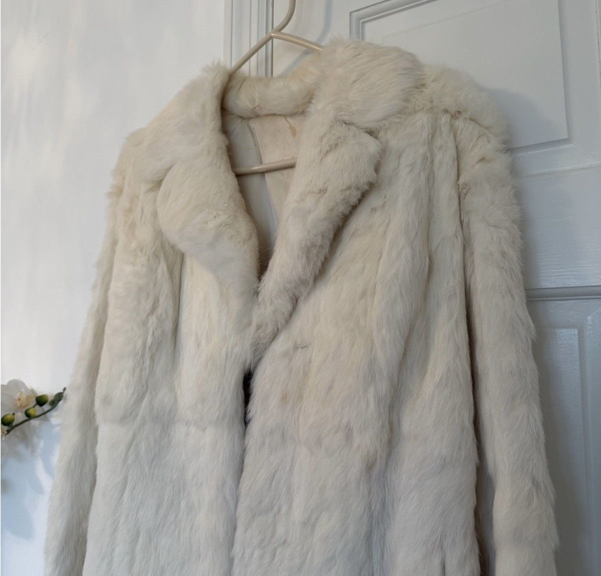 Vintage Vintage 70s Ivory Rabbit Fur Belted Coat (M) Size M / US 6-8 / IT 42-44 - 5 Thumbnail