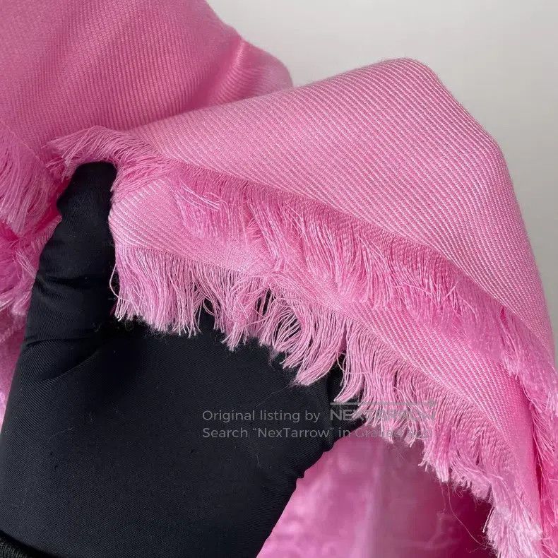 Louis Vuitton Louis Vuitton Pink full print presbyopia logo satin fringe Size ONE SIZE - 8 Thumbnail