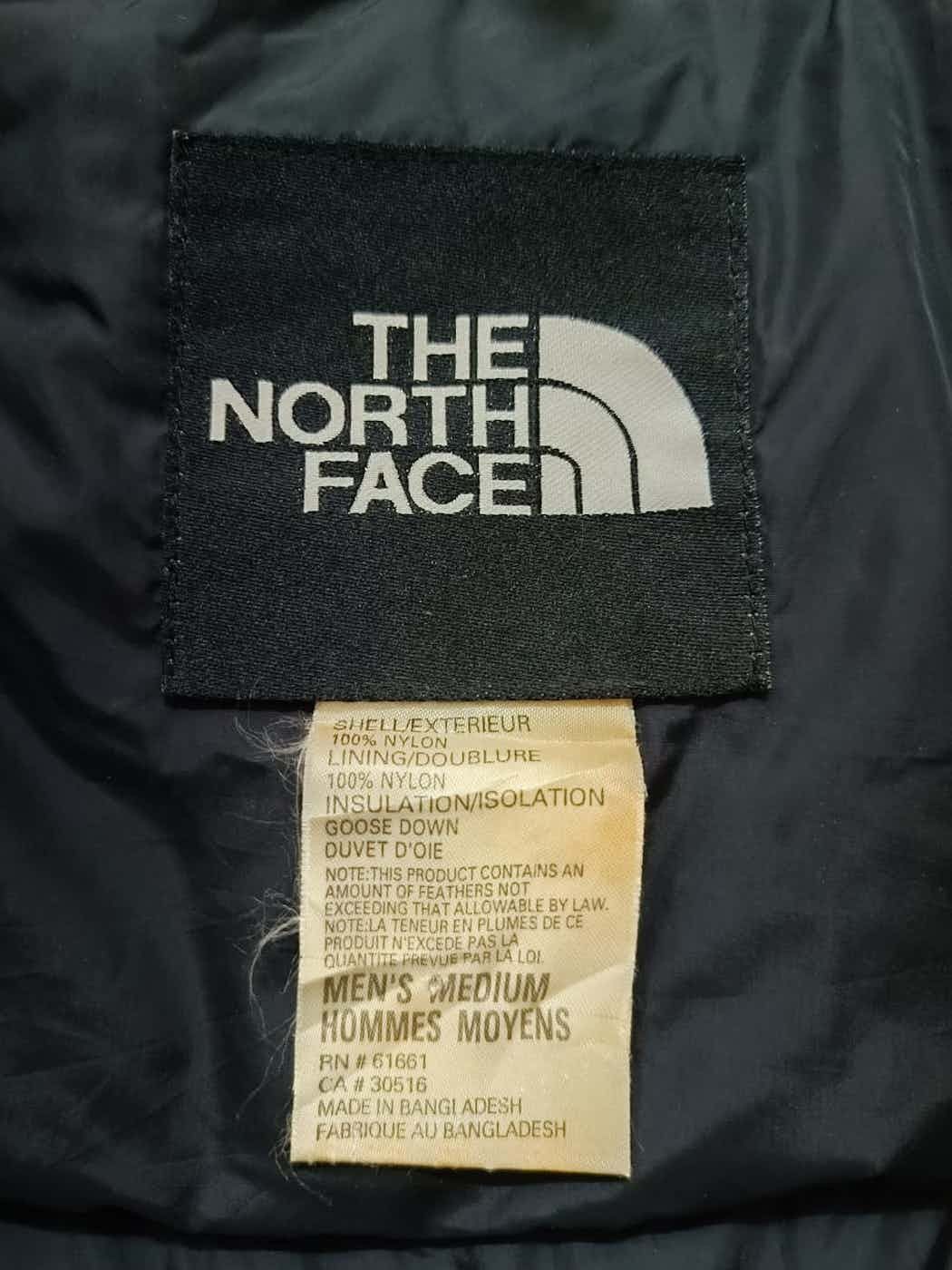 The North Face 🔥🔥 TNF Black Nuptse 700 Puffer Jacket Size US M / EU 48-50 / 2 - 3 Thumbnail