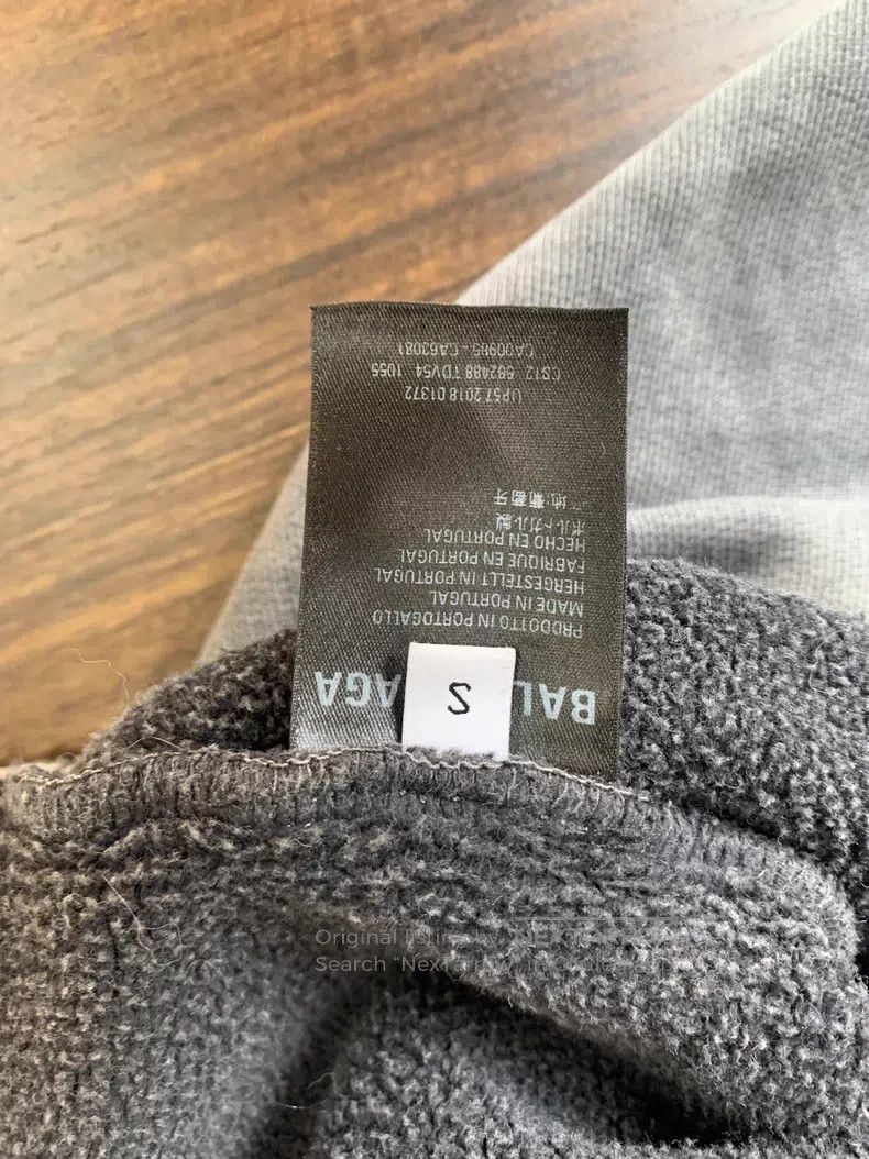 Balenciaga Balenciaga Hooded Sweatshirt Size US S / EU 44-46 / 1 - 3 Thumbnail