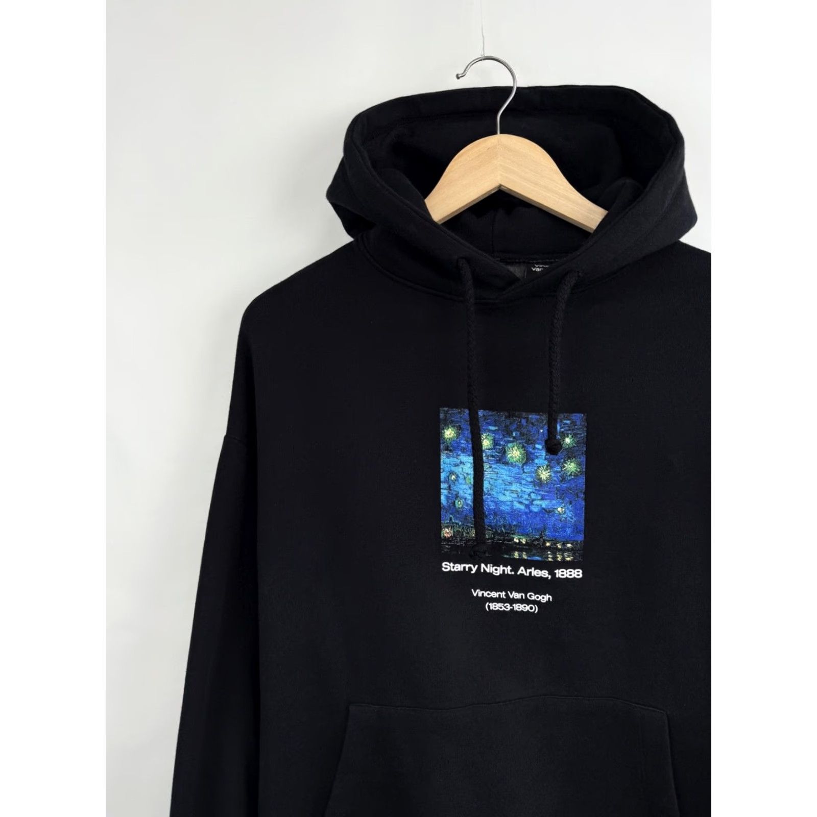 Vintage Y2K Vincent van Gogh Starry Night Arles 1888 Hoodie Rare M Black Mens Hoodie VINTAGE? Size US M / EU 48-50 / 2 - 4 Thumbnail