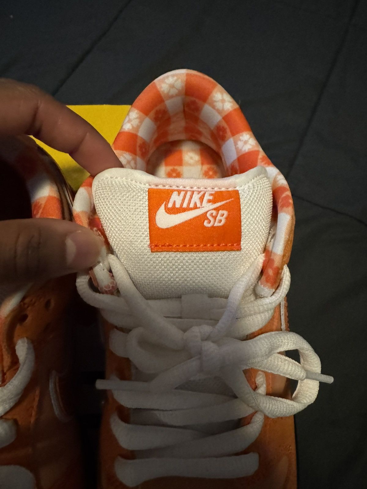 Nike Nike SB Dunk Low Orange Lobster Size US 7.5 / EU 40-41 - 14 Thumbnail
