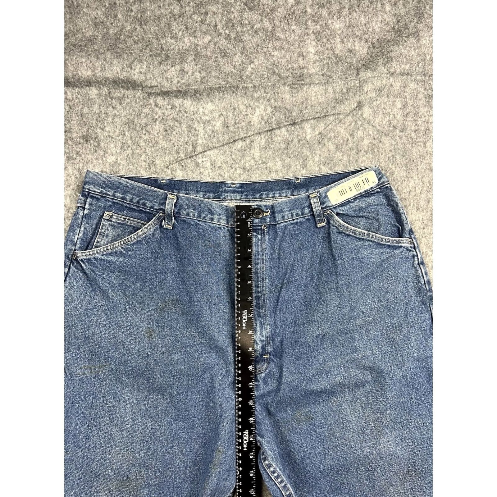 Vintage Bulwark Jeans Mens Pant Blue 42x38 ARC Rating 20.7 ATPV Protective Apparel Med Wash Bulwark Men Jeans Pants Blue 42x38 FR Safety Workwear Size US 42 / EU 58 - 4 Thumbnail