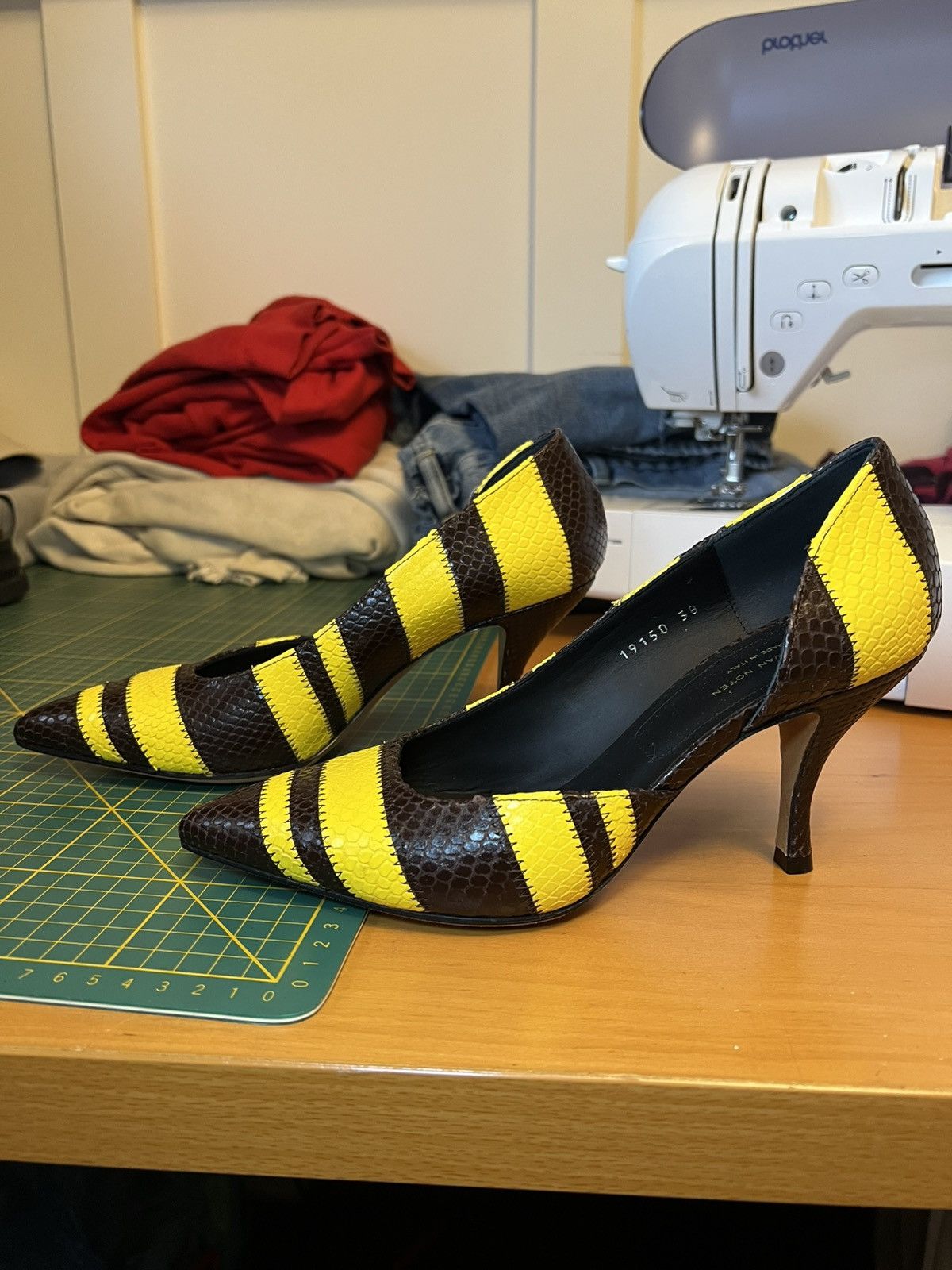 Dries Van Noten Dries Van Noten leather snakeskin scales high heel pumps Size US 7.5 / IT 37.5 - 2 Thumbnail