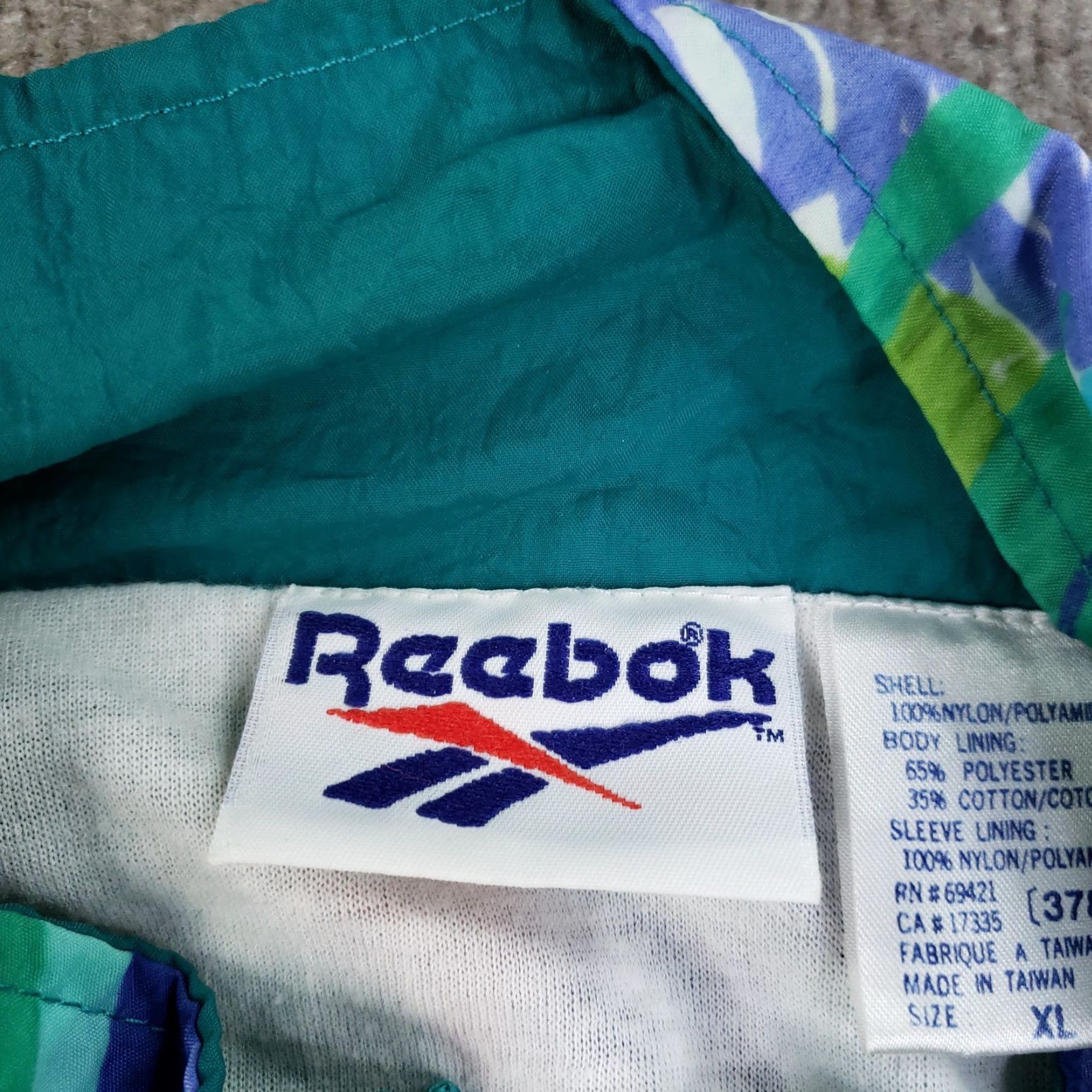 Reebok VINTAGE Reebok Jacket Womens XL Green Windbreaker Nylon 90s Retro Pattern Size XL / US 12-14 / IT 48-50 - 5 Thumbnail