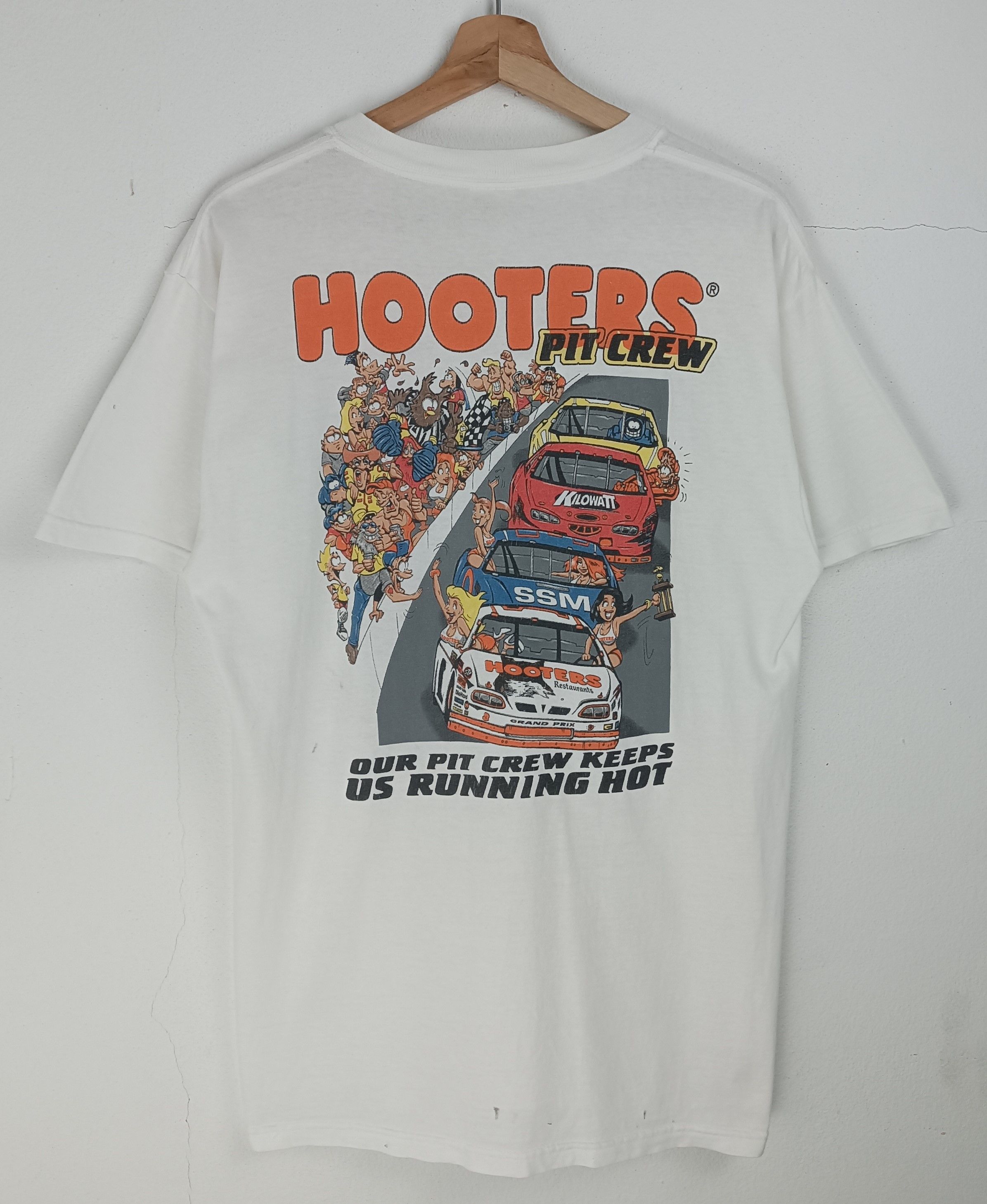 NASCAR VINTAGE '13 STAINED HOOTERS PIT CREW NASCAR RACING TEE Size US M / EU 48-50 / 2 - 3 Thumbnail