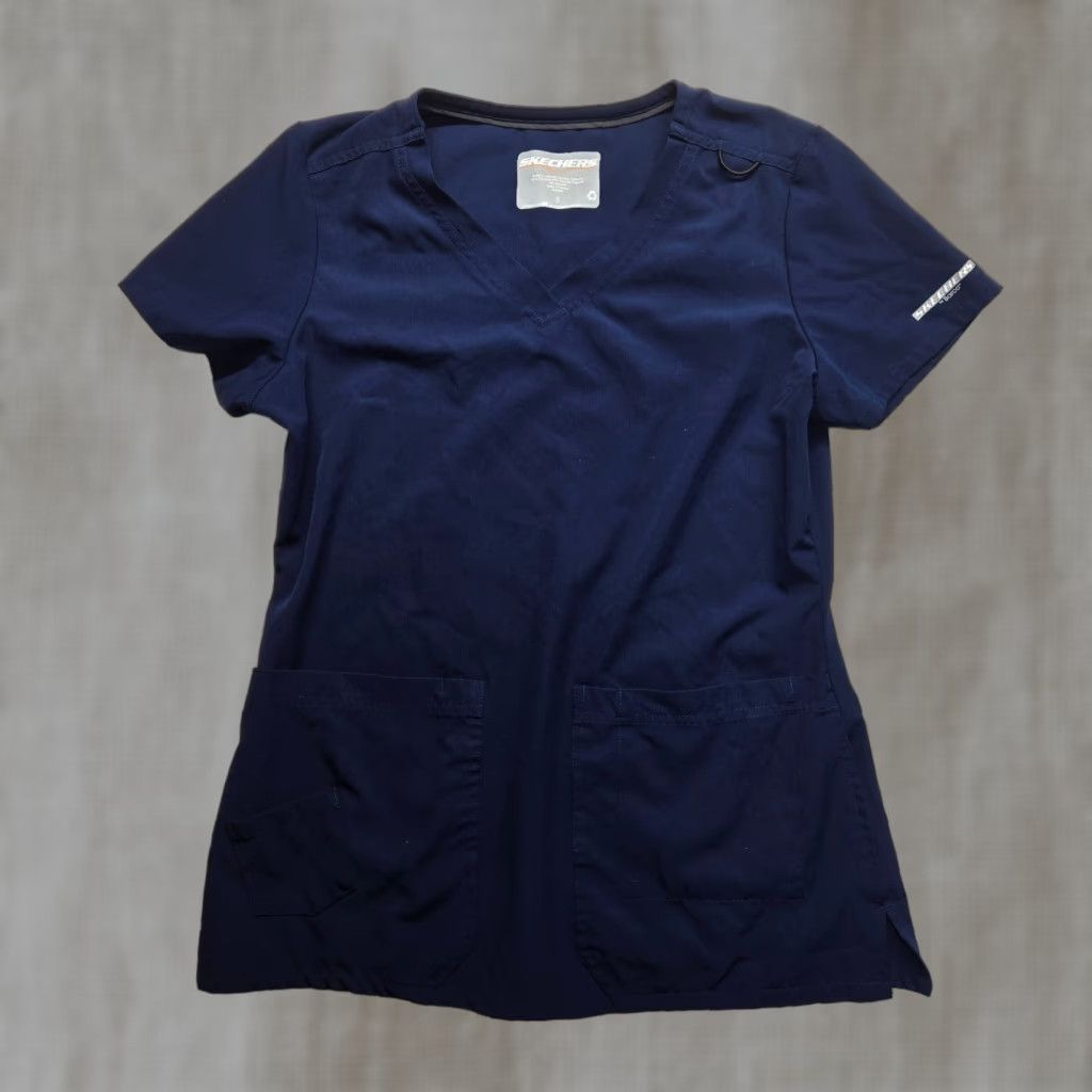SKECHERS VINTAGE Skechers Solid Blue Nurse Scrub Top Adult Women Small Medical-themed Healthcare Apparel Size S / US 4 / IT 40 - 1 Thumbnail