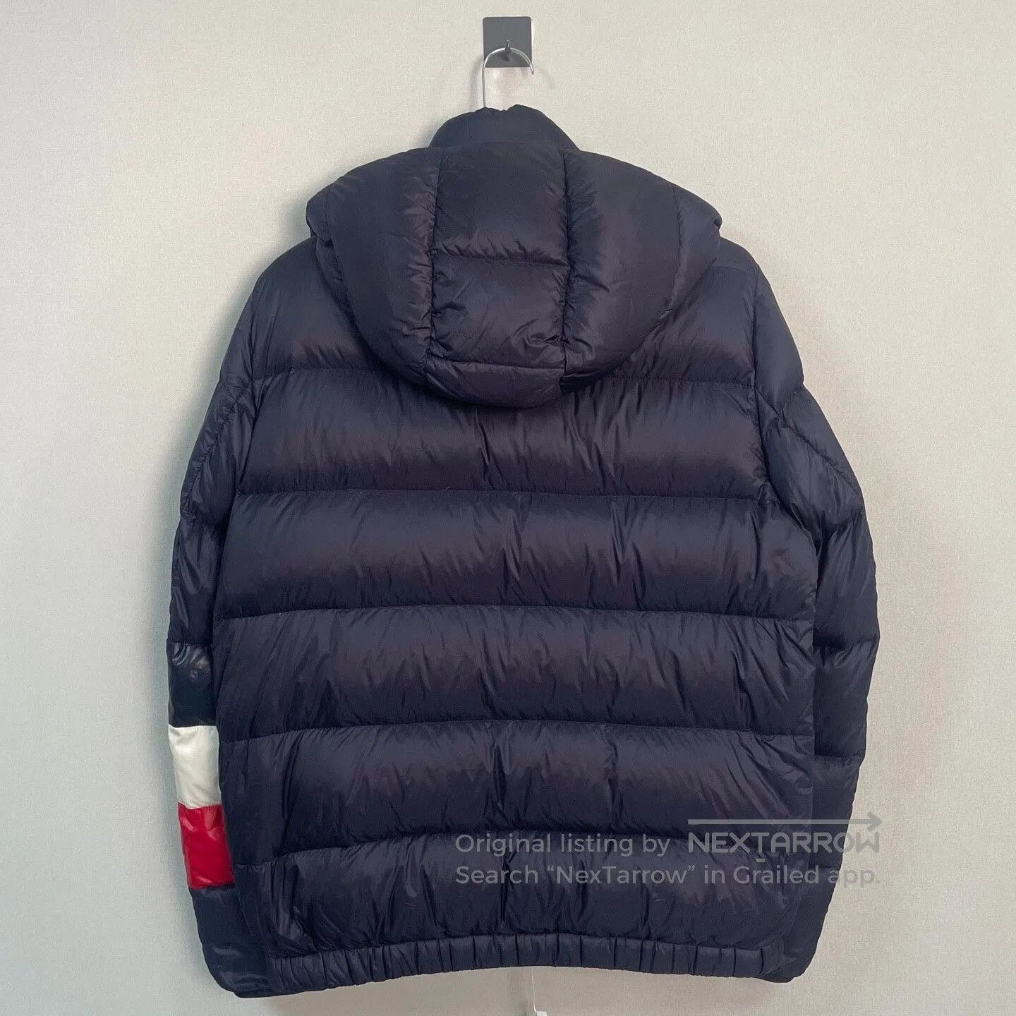 Moncler moncler striped down jacket with logo patches. Size US M / EU 48-50 / 2 - 2 Thumbnail