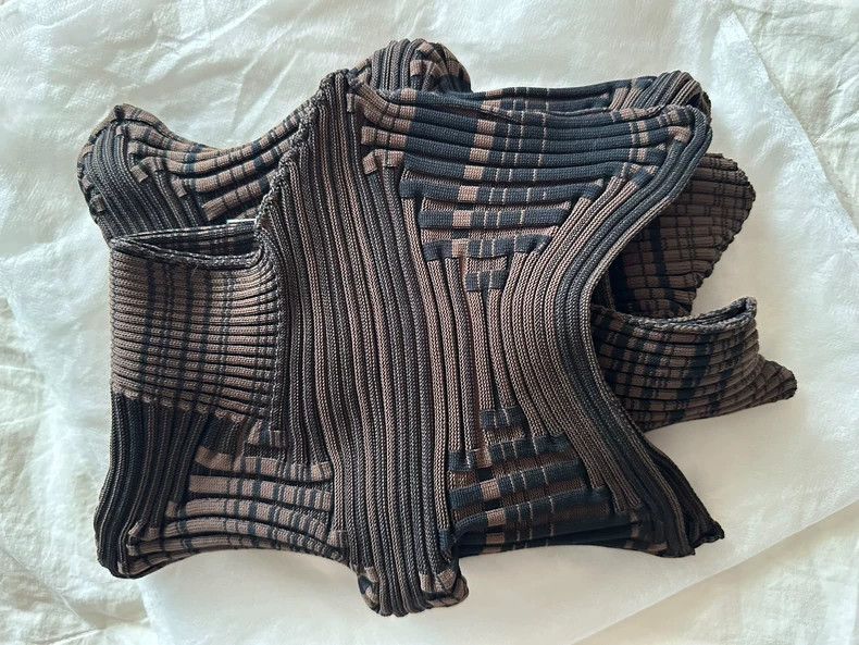 Issey Miyake Issey Miyake size:2 Brown sea urchin series sleeveless kni Size S / US 4 / IT 40 - 9 Thumbnail