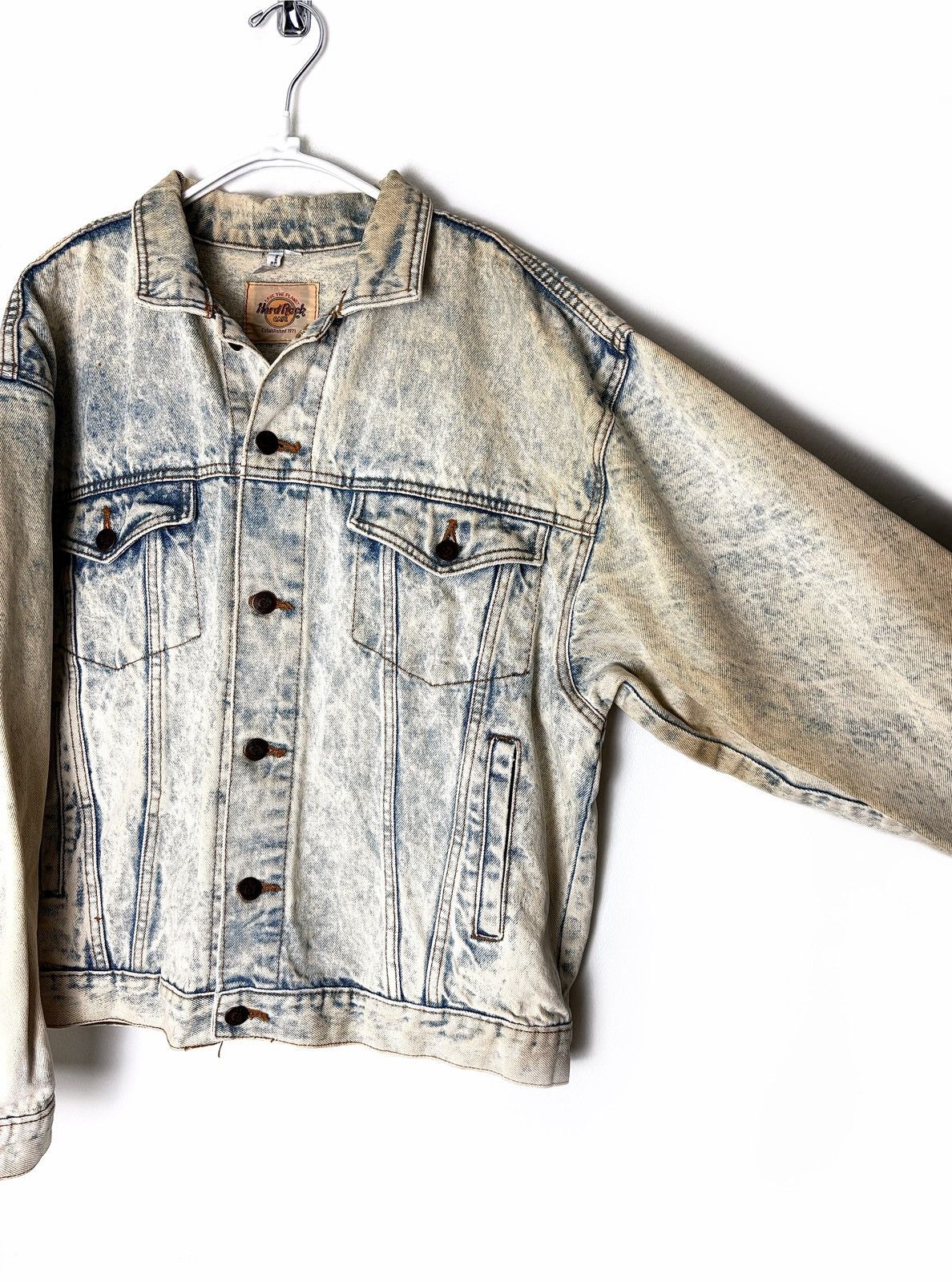 Hard Rock Cafe 90’s Hard Rock Cafe Paris “Save The Planet” Denim Jacket Size US L / EU 52-54 / 3 - 7 Thumbnail
