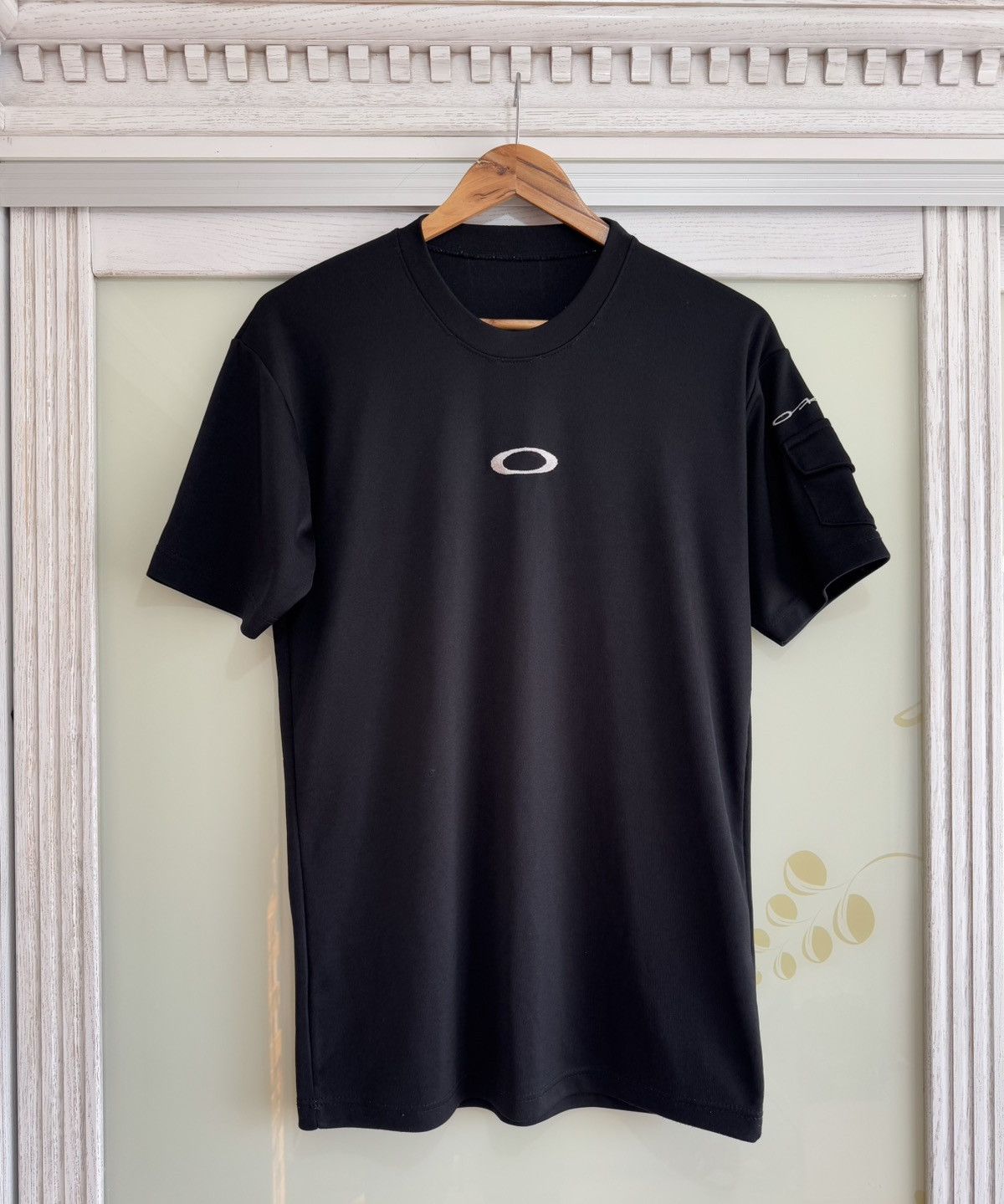 Oakley × Vintage Vintage Oakley Software Embroidered Black T
