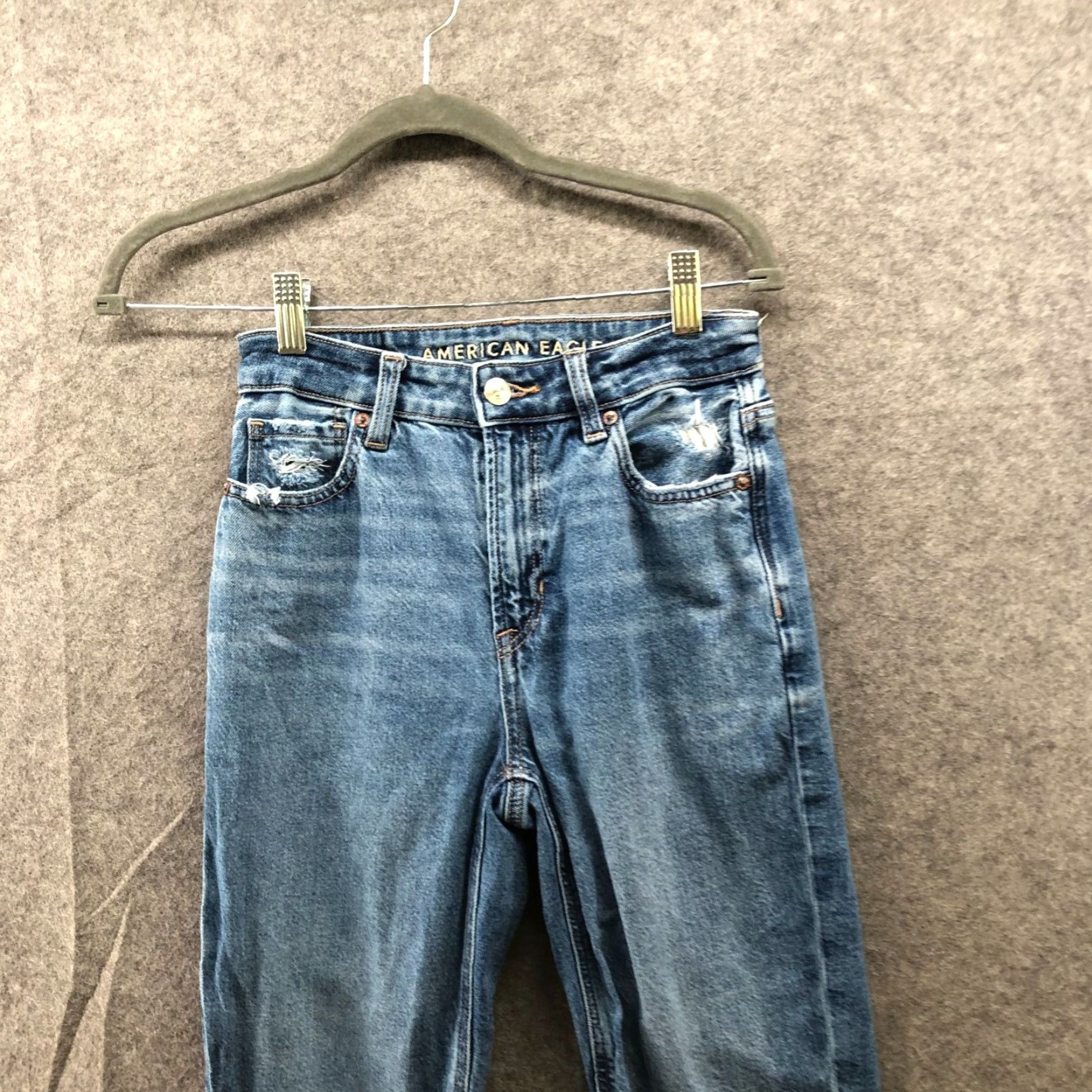 American Eagle Outfitters American Eagle Mom Jeans Womens 00P Short Raw Hem Medium Wash Denim Relaxed Fit Size 24" / US 00 / IT 34 - 3 Thumbnail