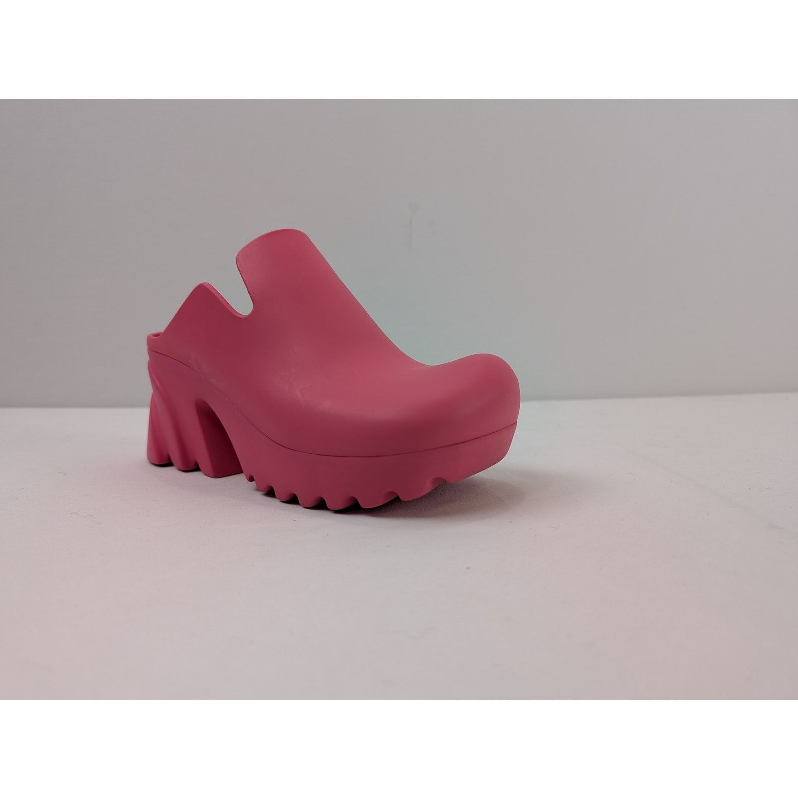 Bottega Veneta o1rshd1 Gel Rubber Flash Pump in Cranberry Size US 9 / IT 39 - 2 Thumbnail