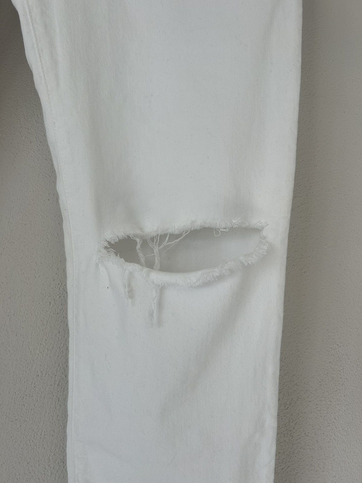 Balmain White Slim Fit Distressed Knee Rip Denim Jeans Size US 33 - 4 Thumbnail
