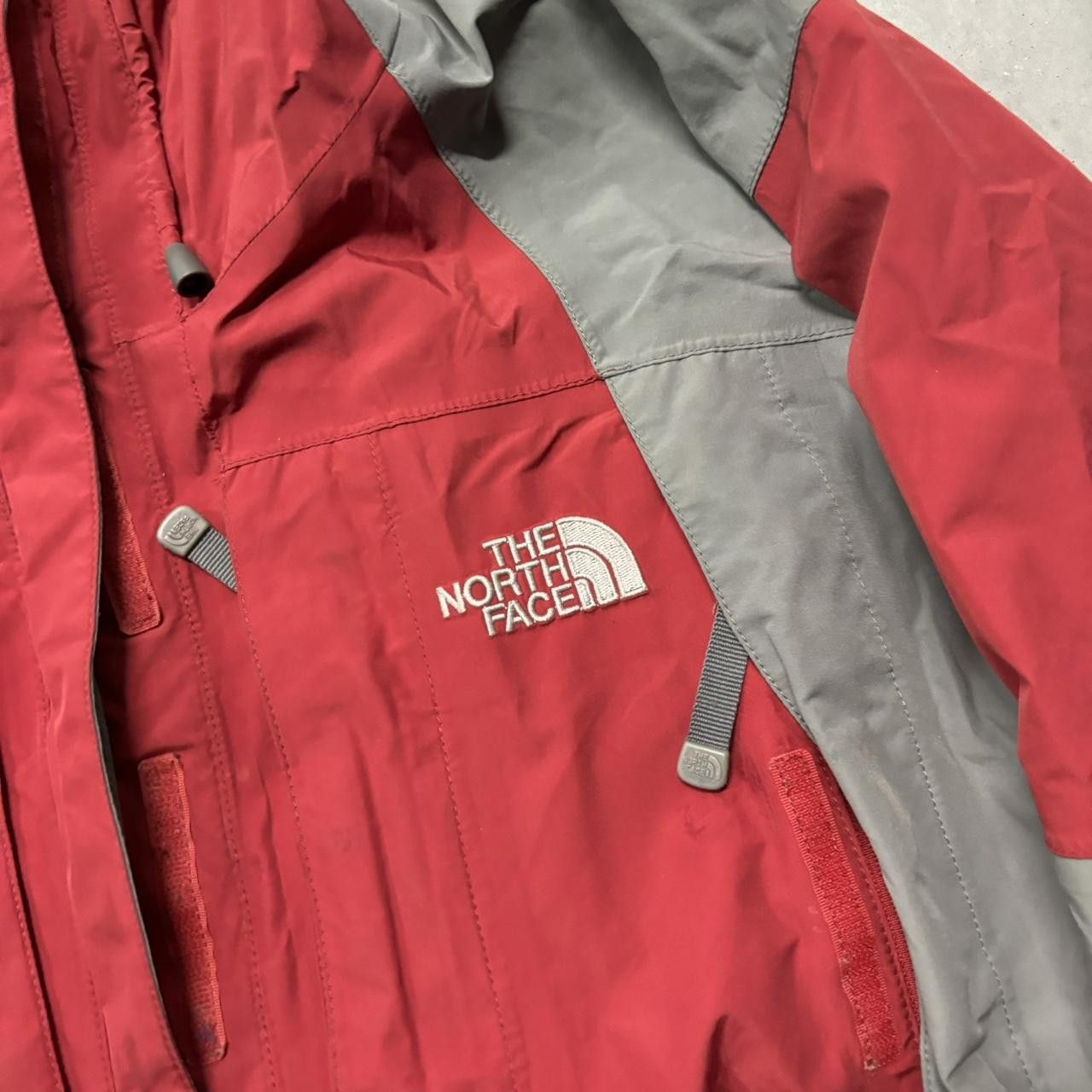 The North Face × Vintage The North Face Red Summit Series Gore-Tex Hooded Zip Up Jacket! Size S / US 4 / IT 40 - 3 Thumbnail