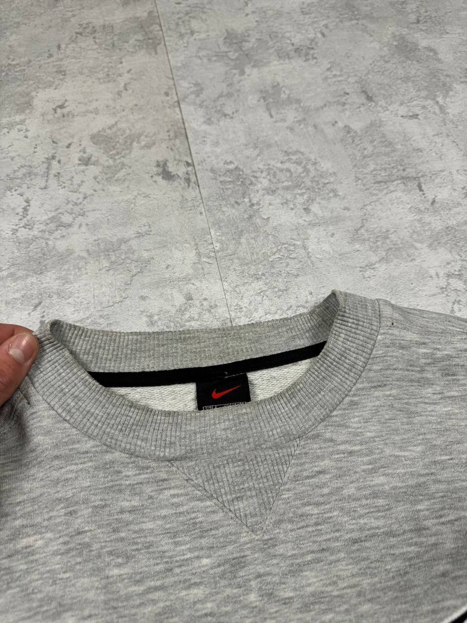 Nike Vintage Nike Sweatshirt Big Logo Size S-M Size US S / EU 44-46 / 1 - 17 Thumbnail