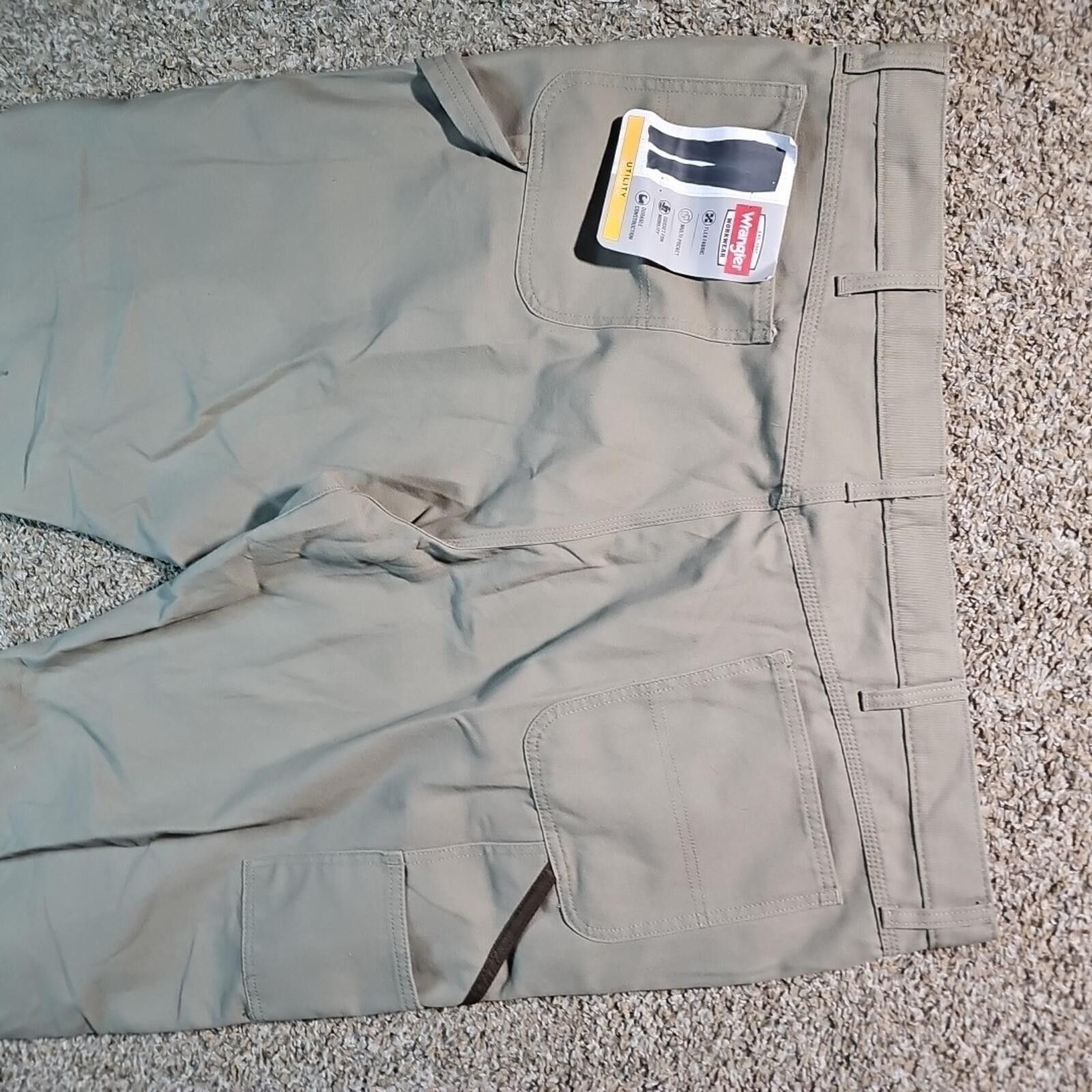 Wrangler Wrangler Workwear 44x32 Utility Relaxed Jeans NWT Size US 44 / EU 60 - 7 Thumbnail