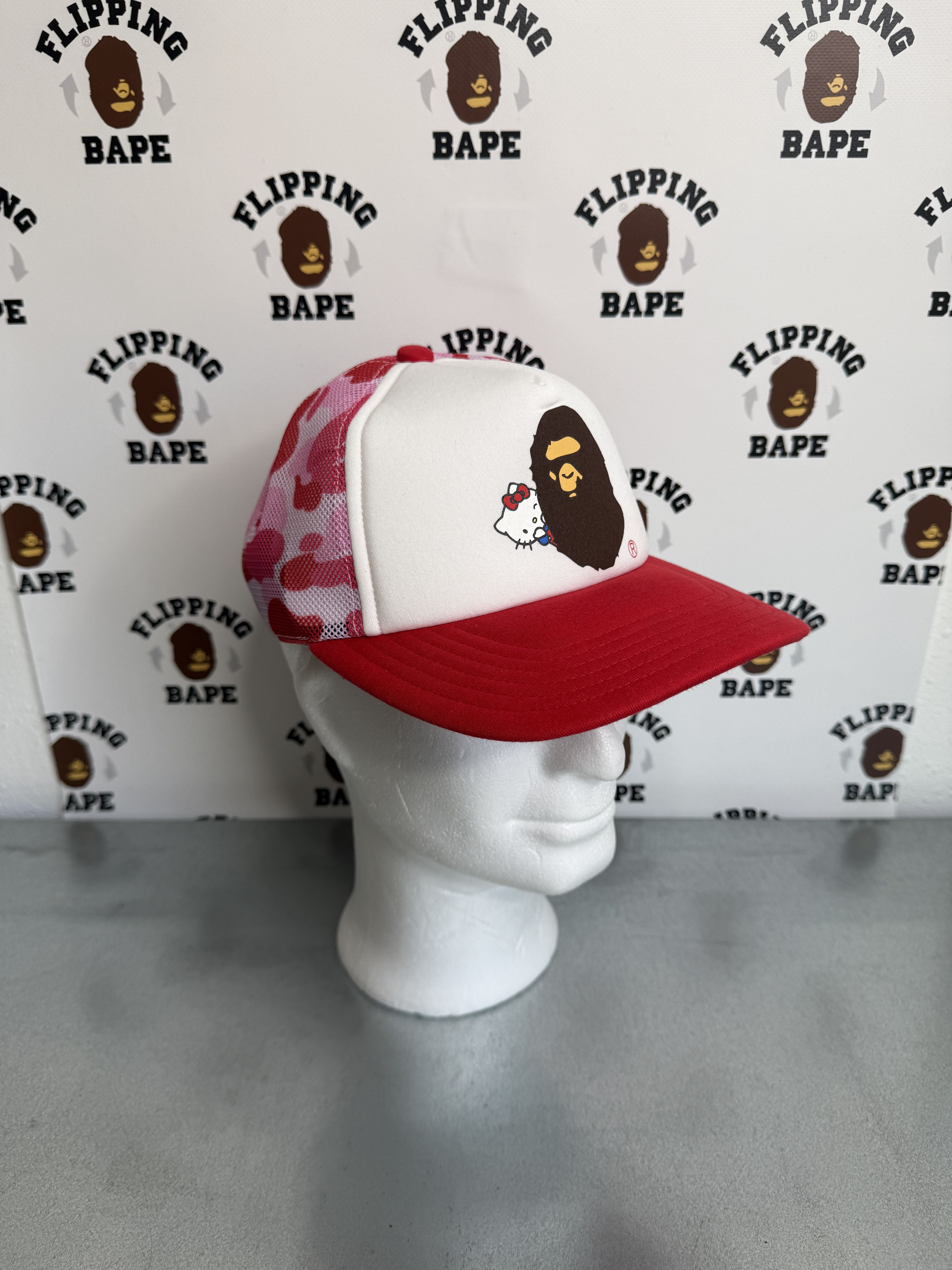 Bape BAPE X HELLO KITTY ABC CAMO MESH CAP Size ONE SIZE - 7 Thumbnail