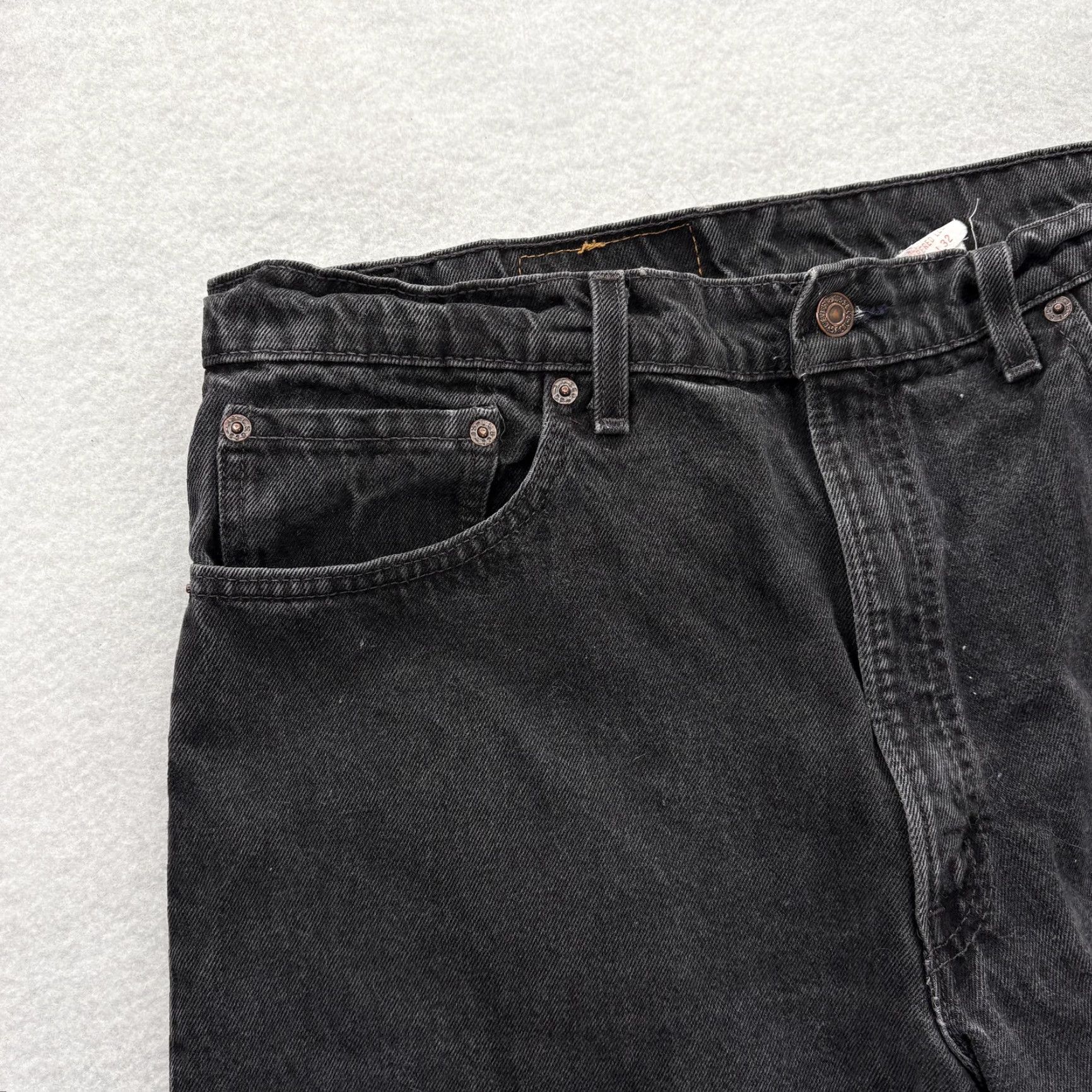 Levi's VINTAGE Levi's 550 Jeans Mens 38x32 Black Tapered Leg Denim USA 90s Size US 38 / EU 54 - 3 Thumbnail