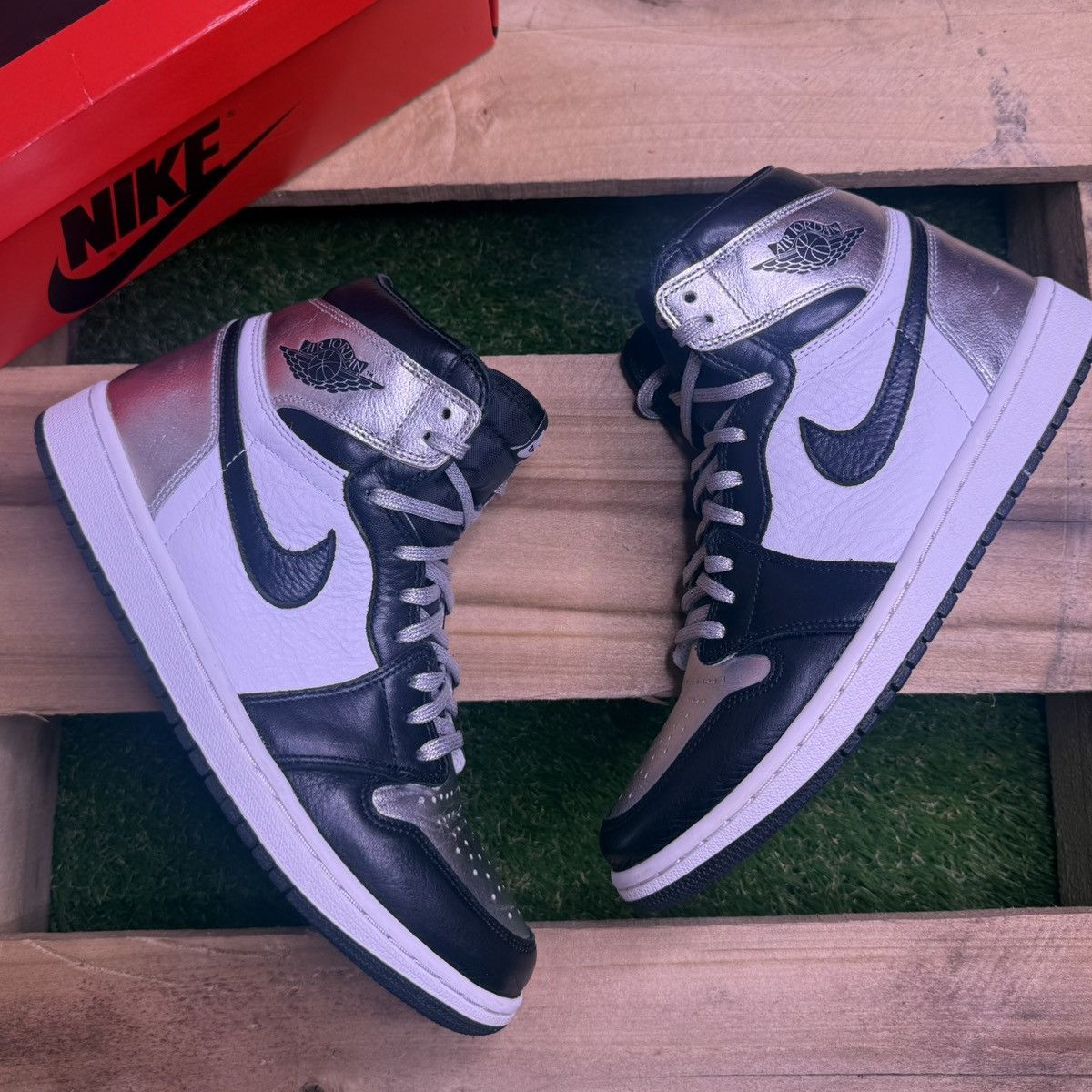 Air Jordan 1 Silver Toe