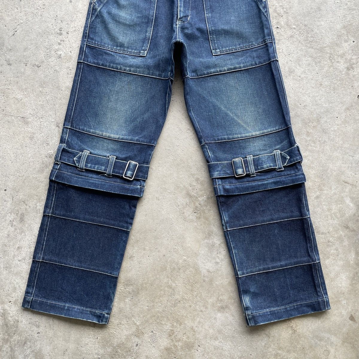 Japanese Brand RARE🔥 Vintage BONDAGE Japanese Faded PUNK Denim Jeans Pants Size US 28 / EU 44 - 5 Thumbnail