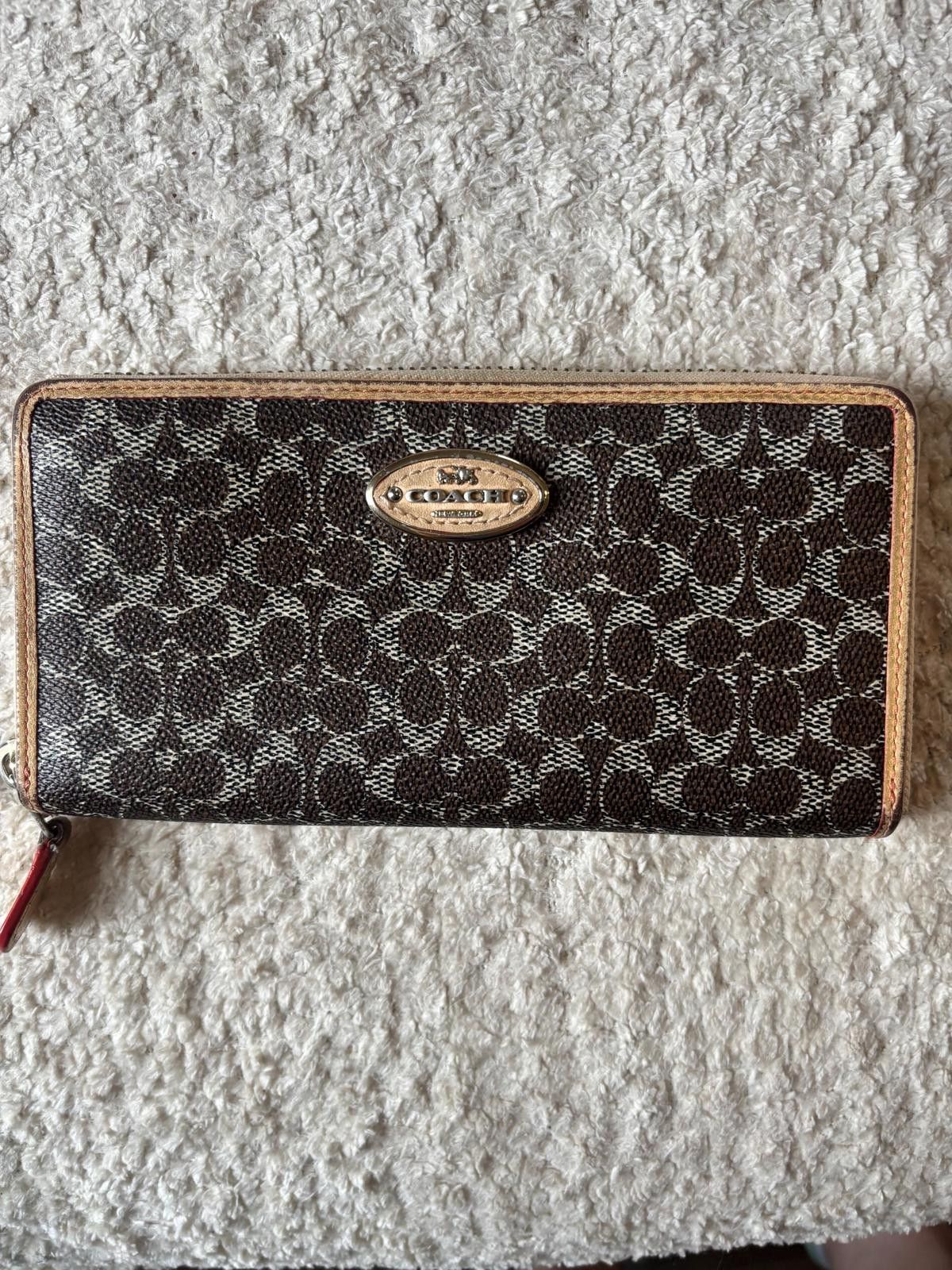 Coach Japan Exclusive: Jacquard Accordian Zip Wallet Size ONE SIZE - 1 Thumbnail