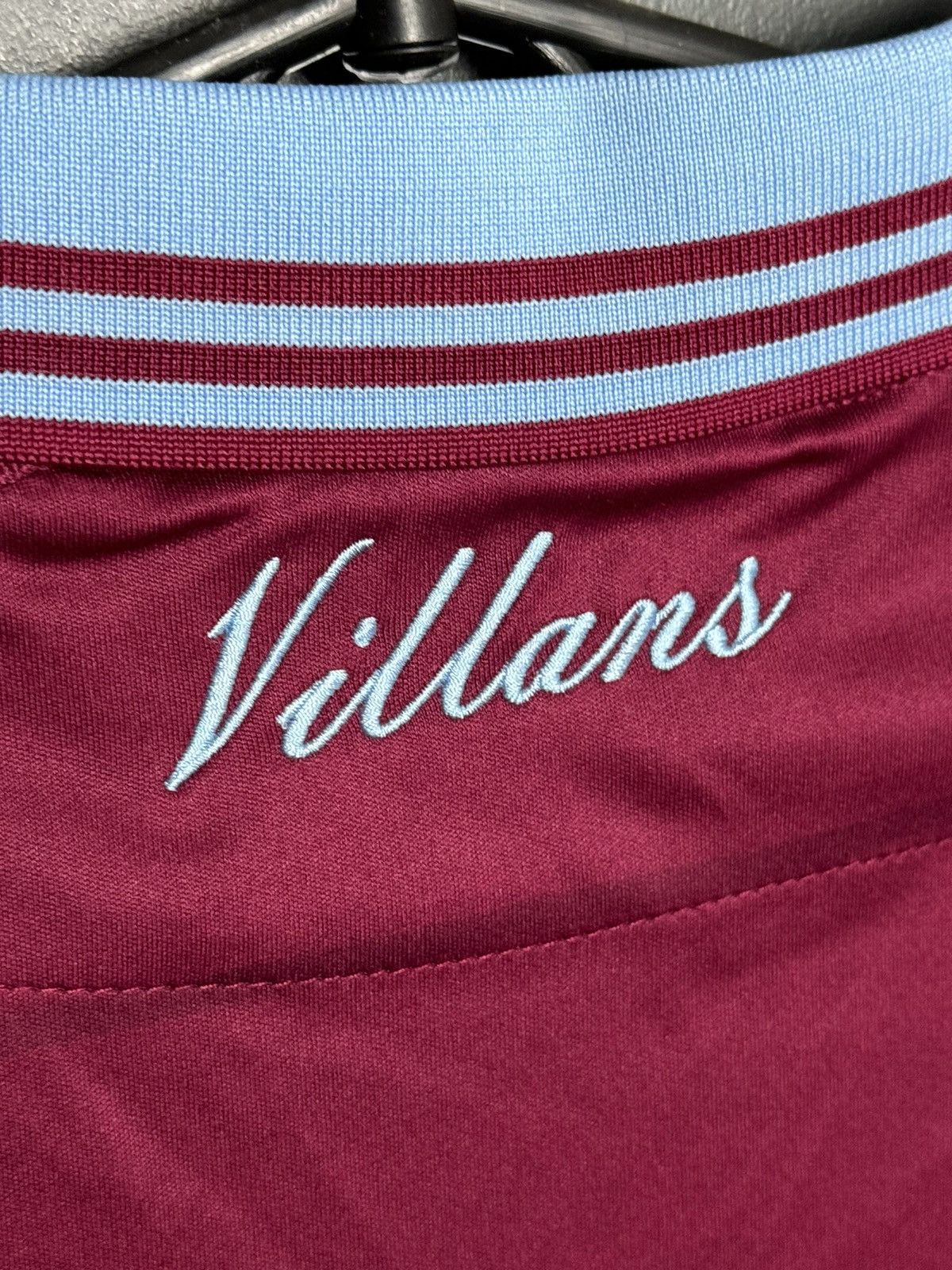 Macron Aston Villa 15/16 Home Football Jersey Size US XL / EU 56 / 4 - 4 Thumbnail